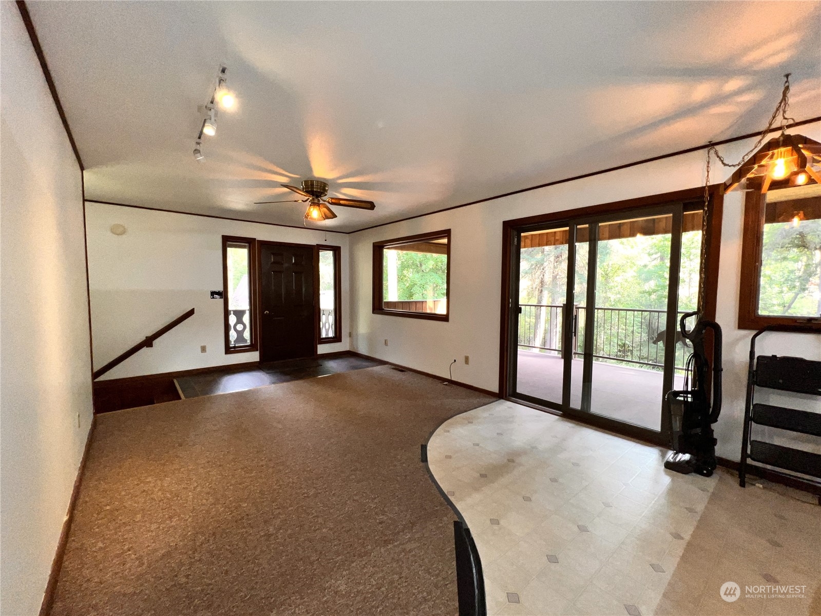 5 Vista Drive Property Photo 3