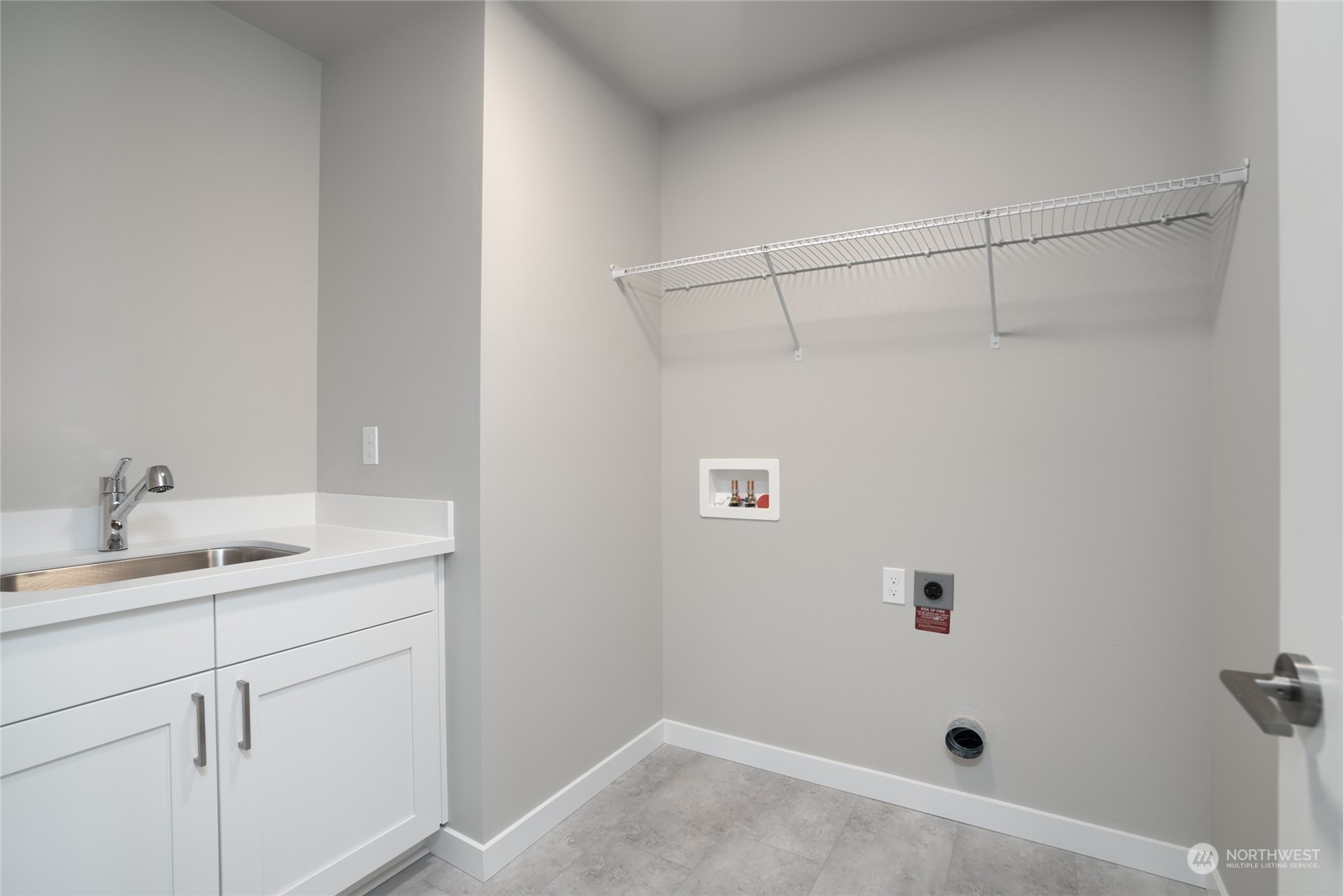 325 Sw Fairway Drive Property Photo 8