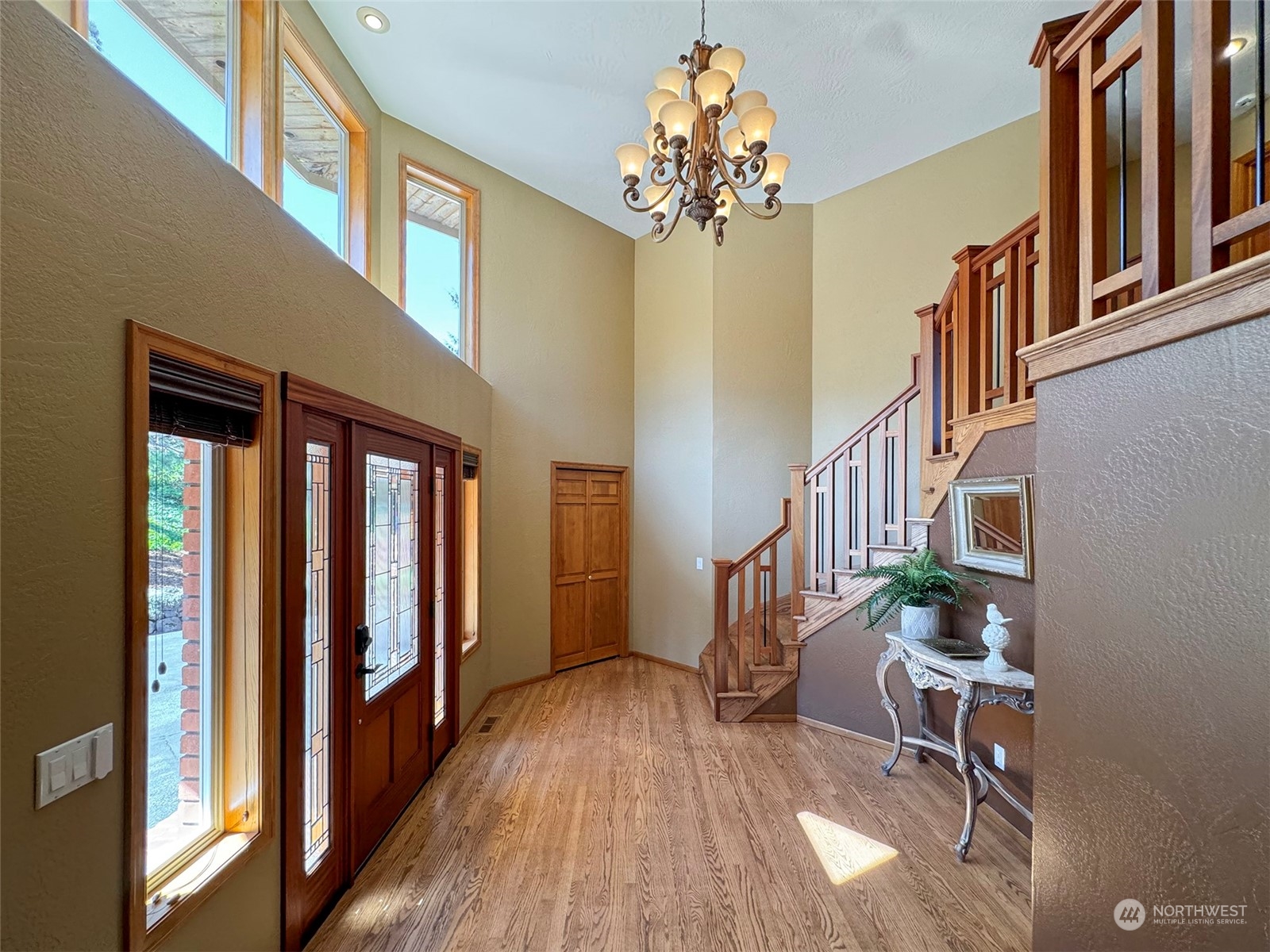 721 Sunset Heights Drive Property Photo 5