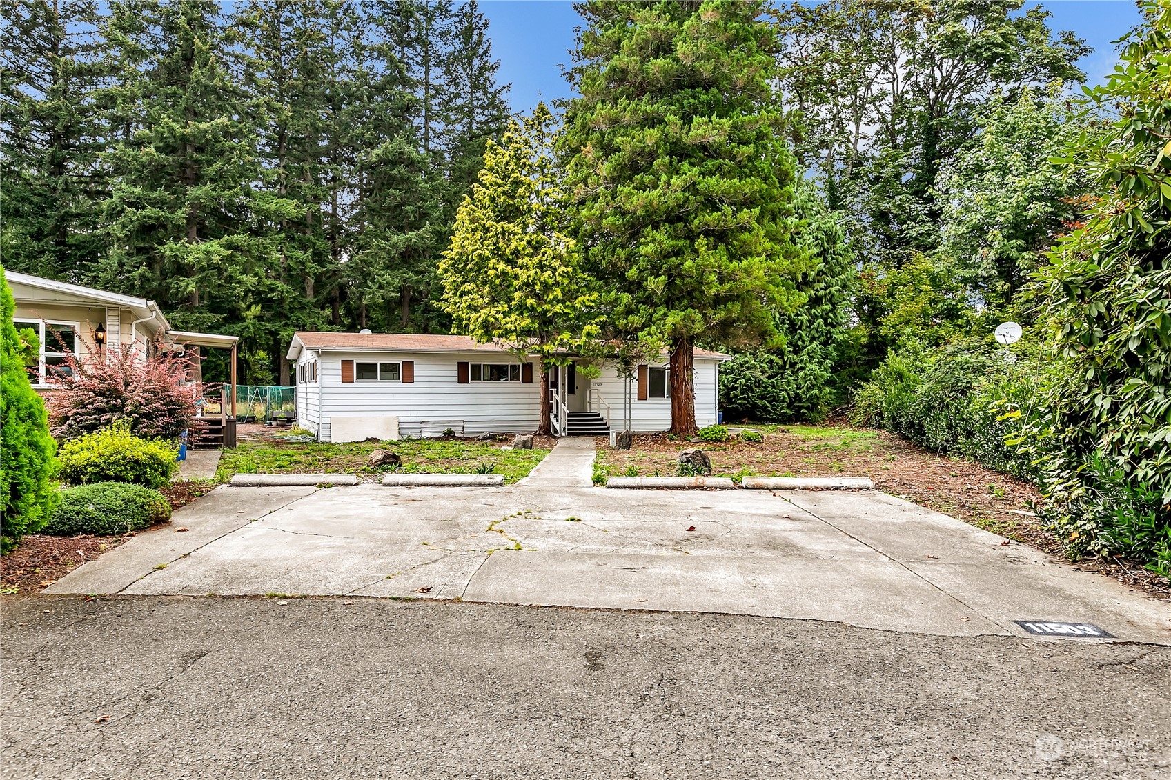 11503 155 Avenue Property Photo 1