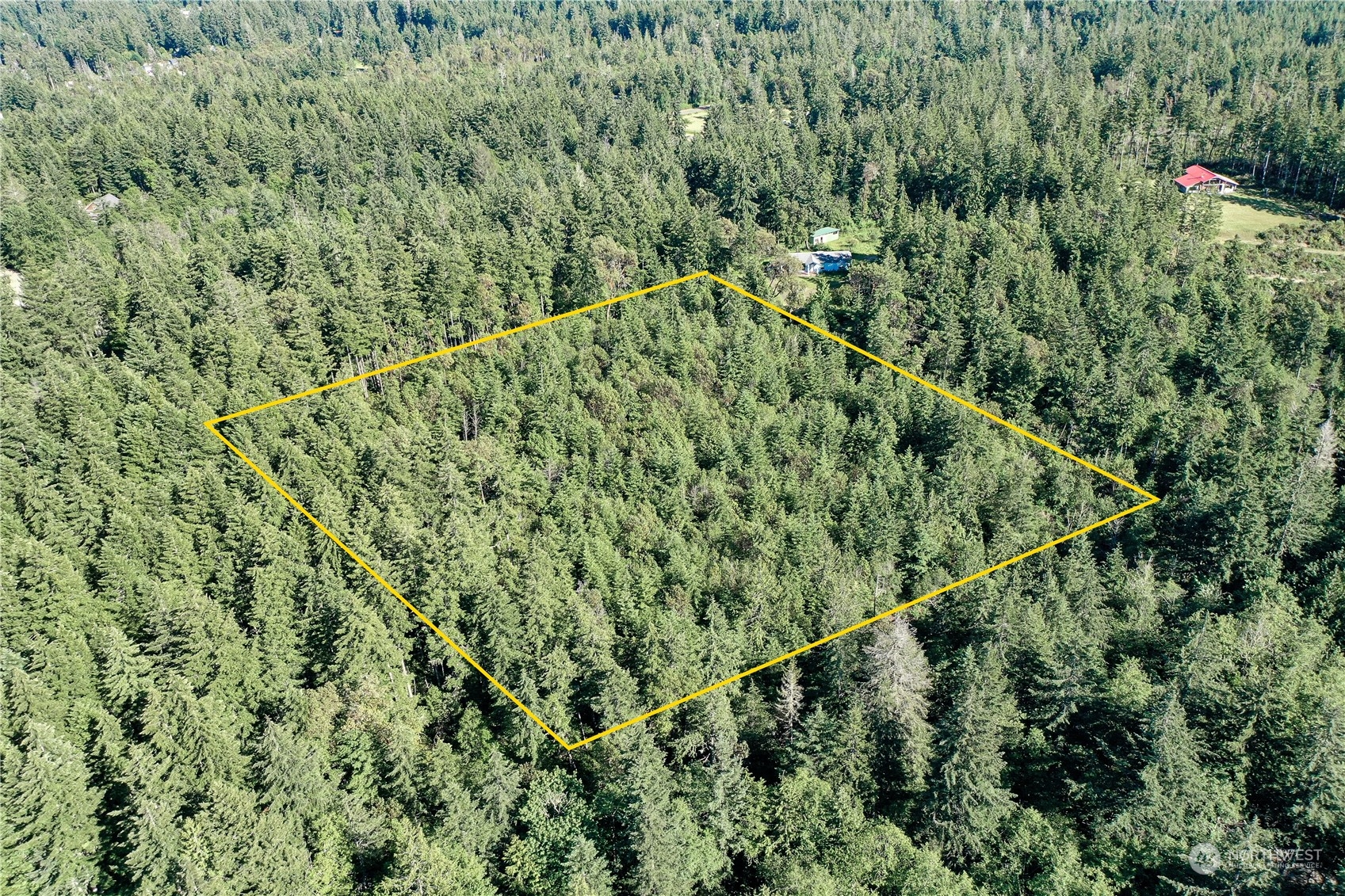 1415 208th Avenue Property Photo 8