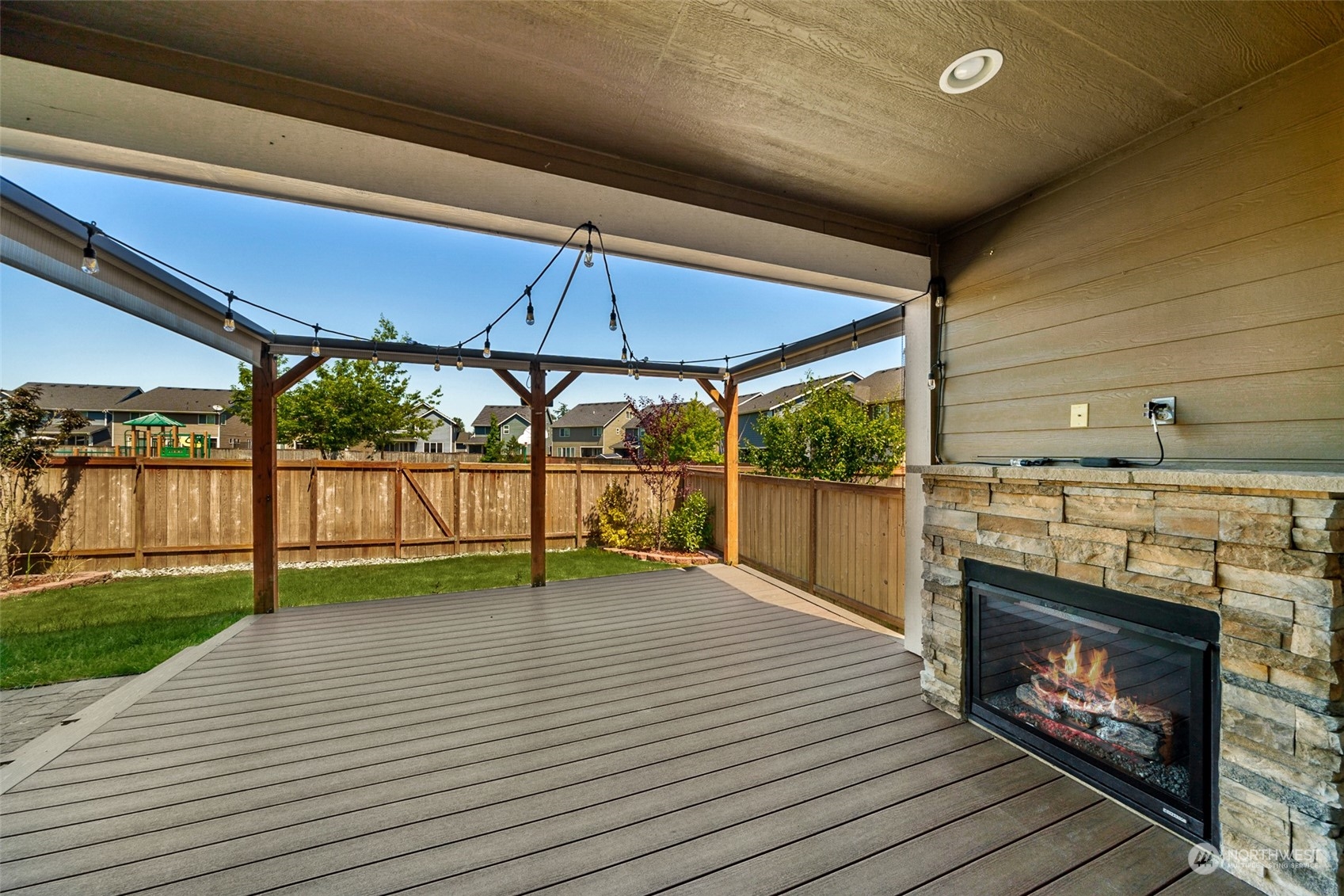 8123 165th Street Ct Property Photo 9