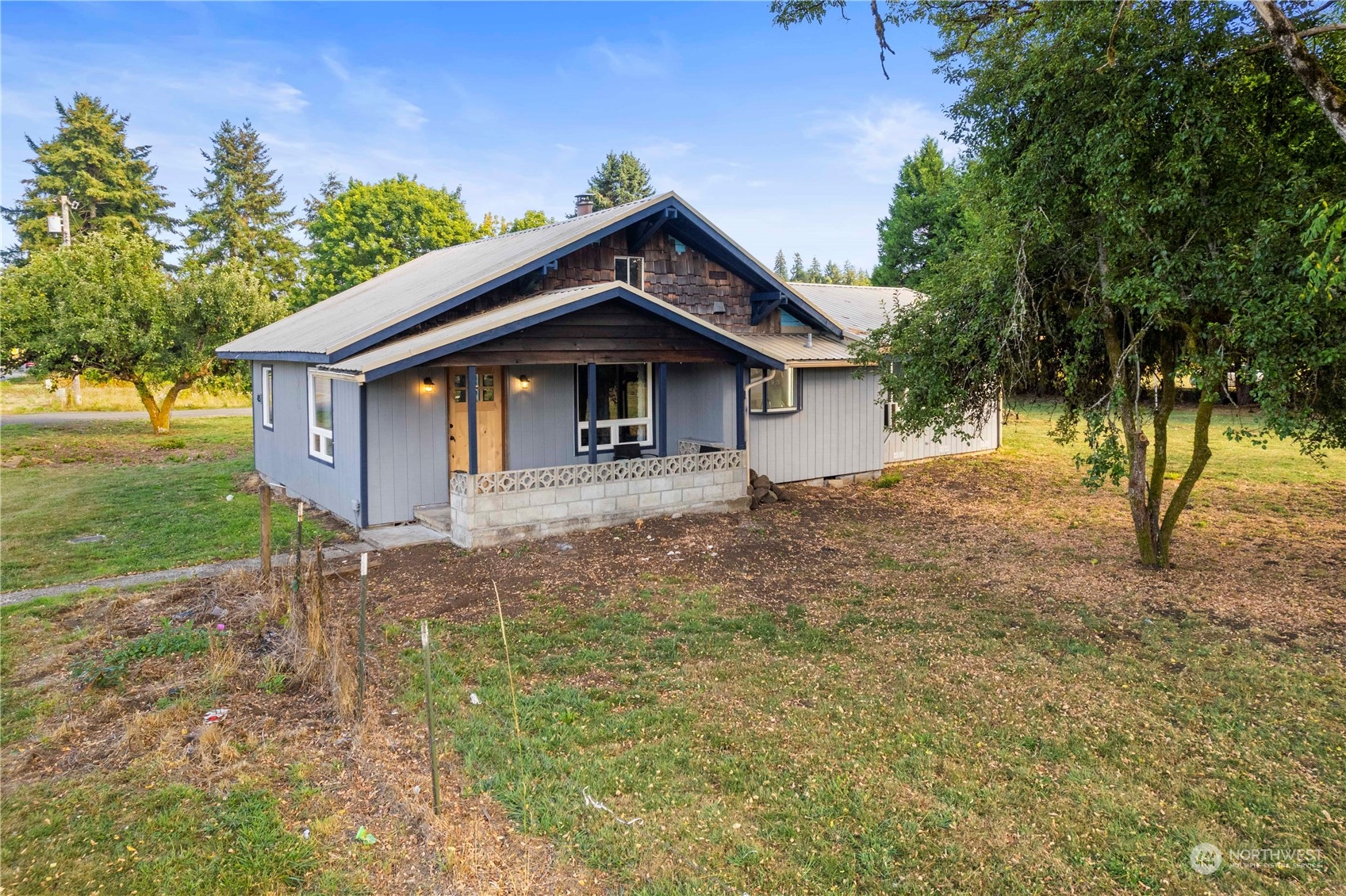 415 E Pe Ell Avenue Property Photo