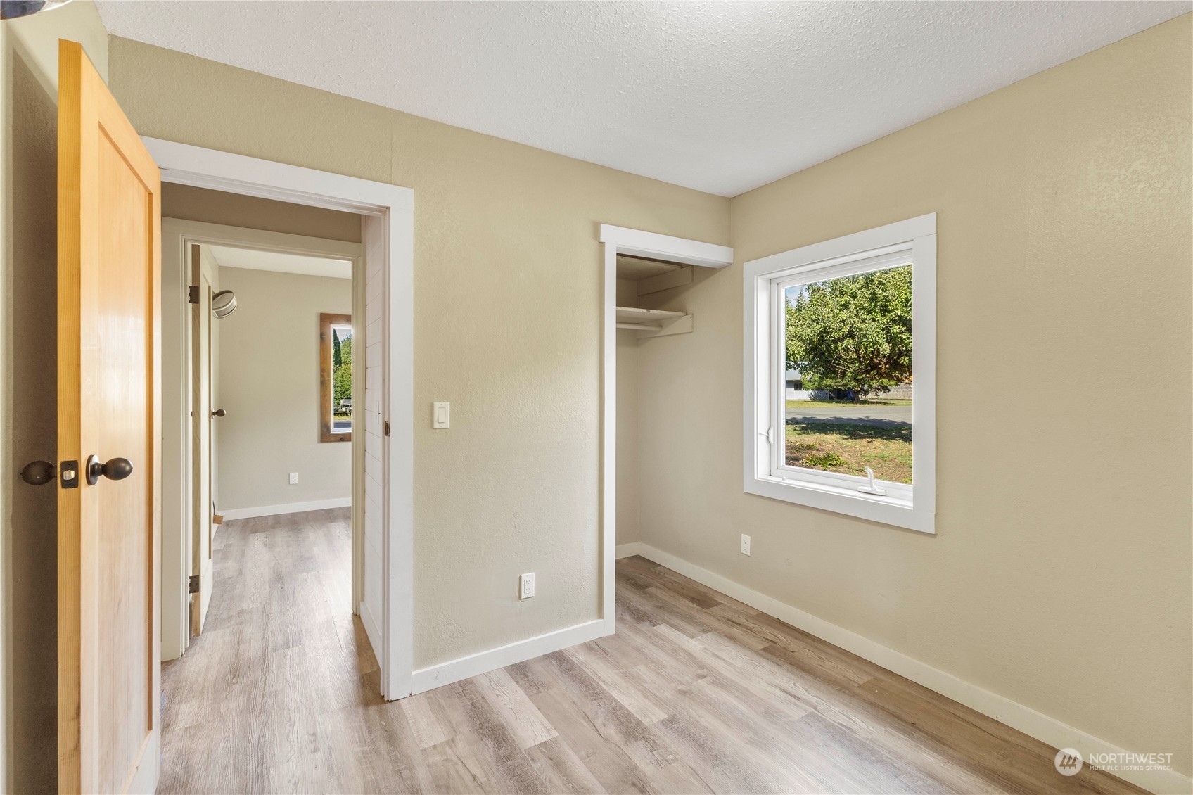 415 E Pe Ell Avenue Property Photo 17