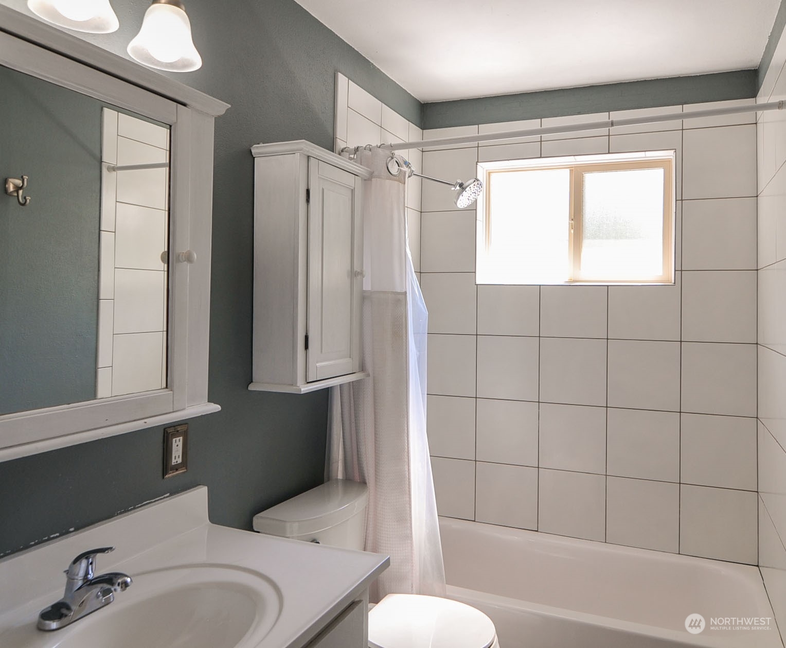 100 Simon Street 16 Property Photo 8