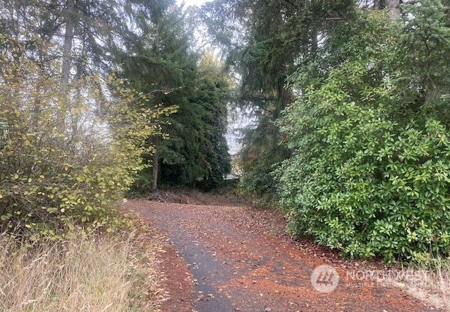 4912 200th Street Property Photo 3