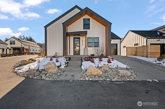 3915 Crosswinds Court Property Photo