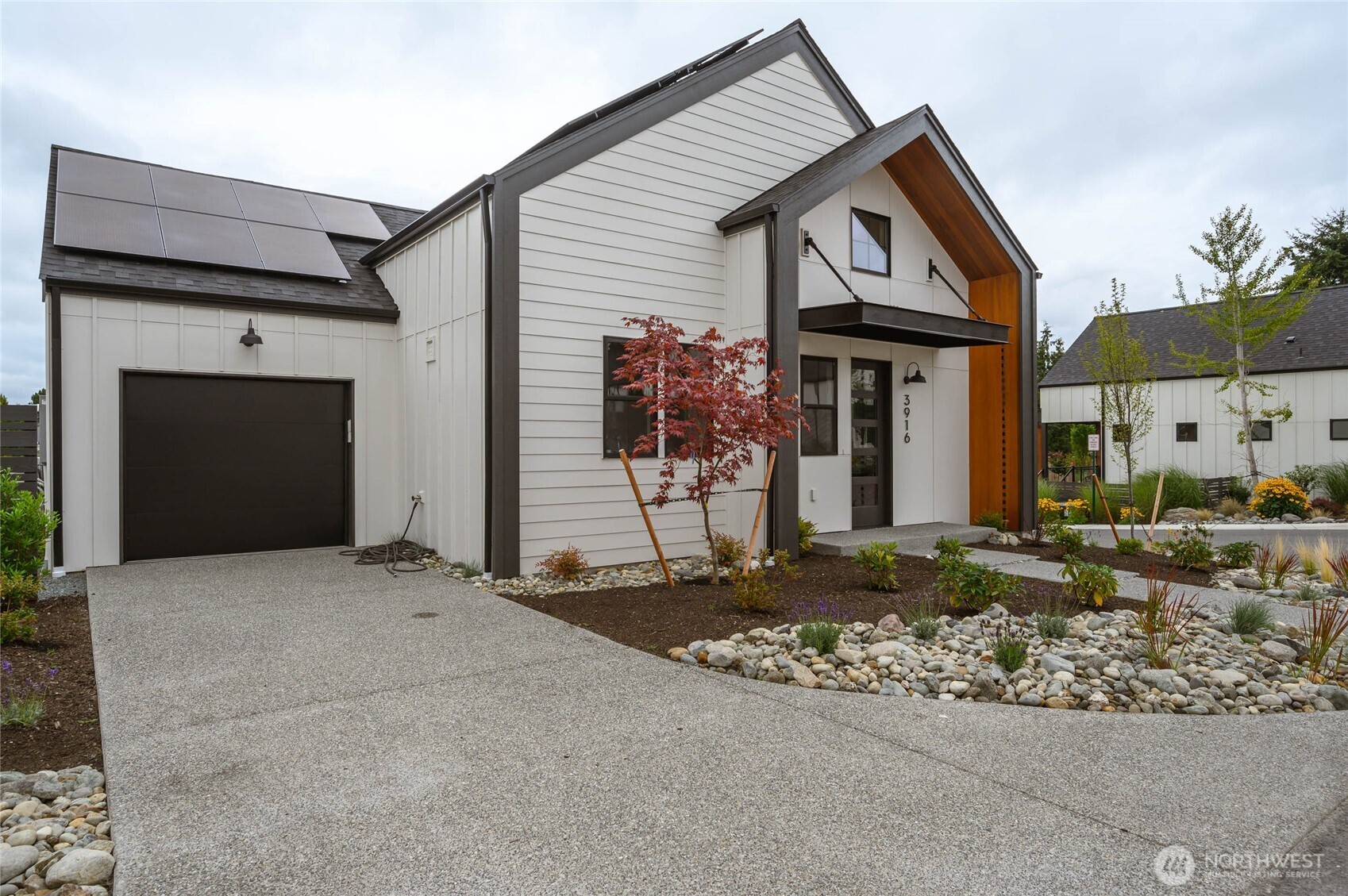 3917 Crosswinds Court Property Photo