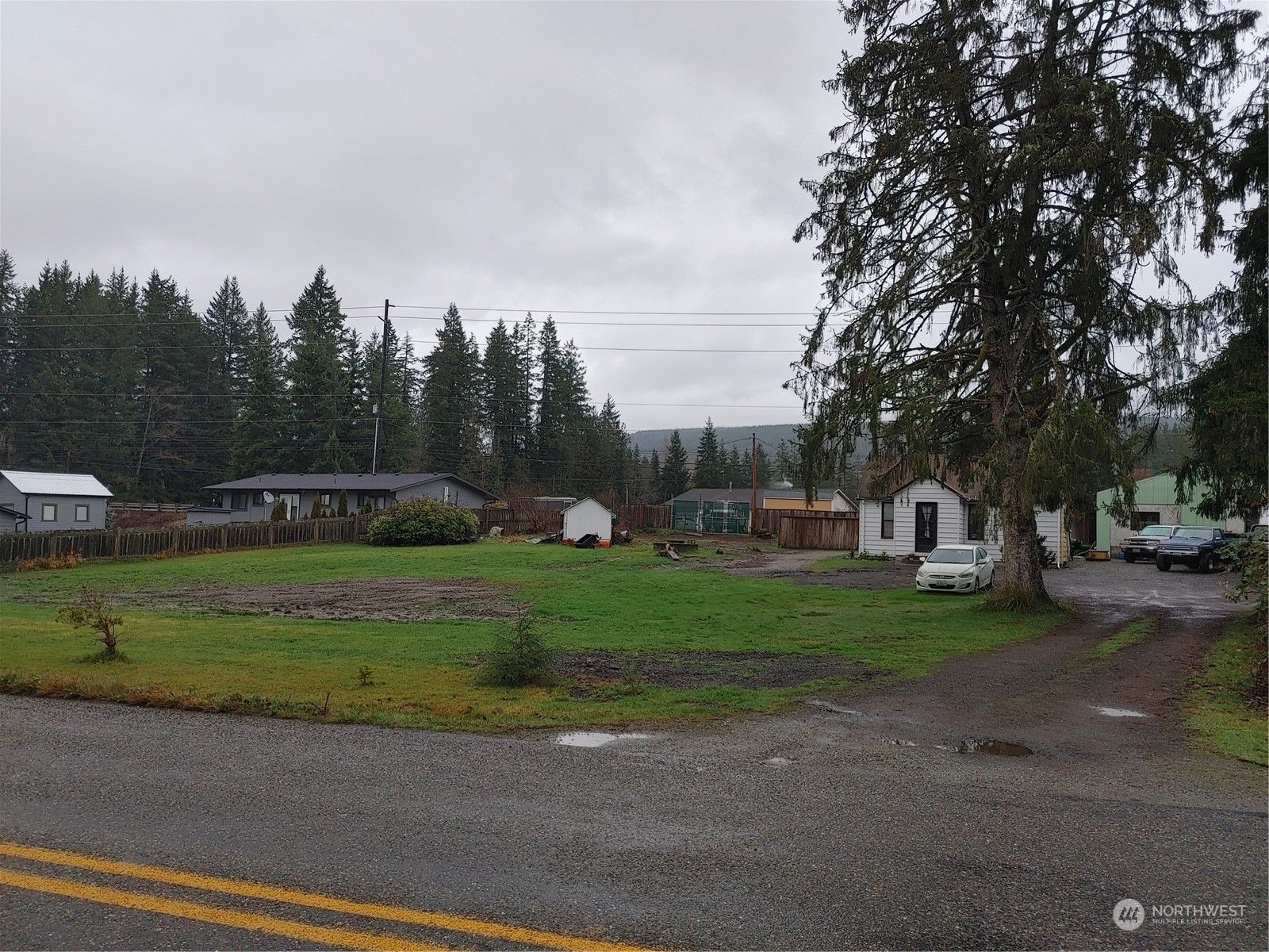 2180 Old Highway 99 North Road Property Photo 2