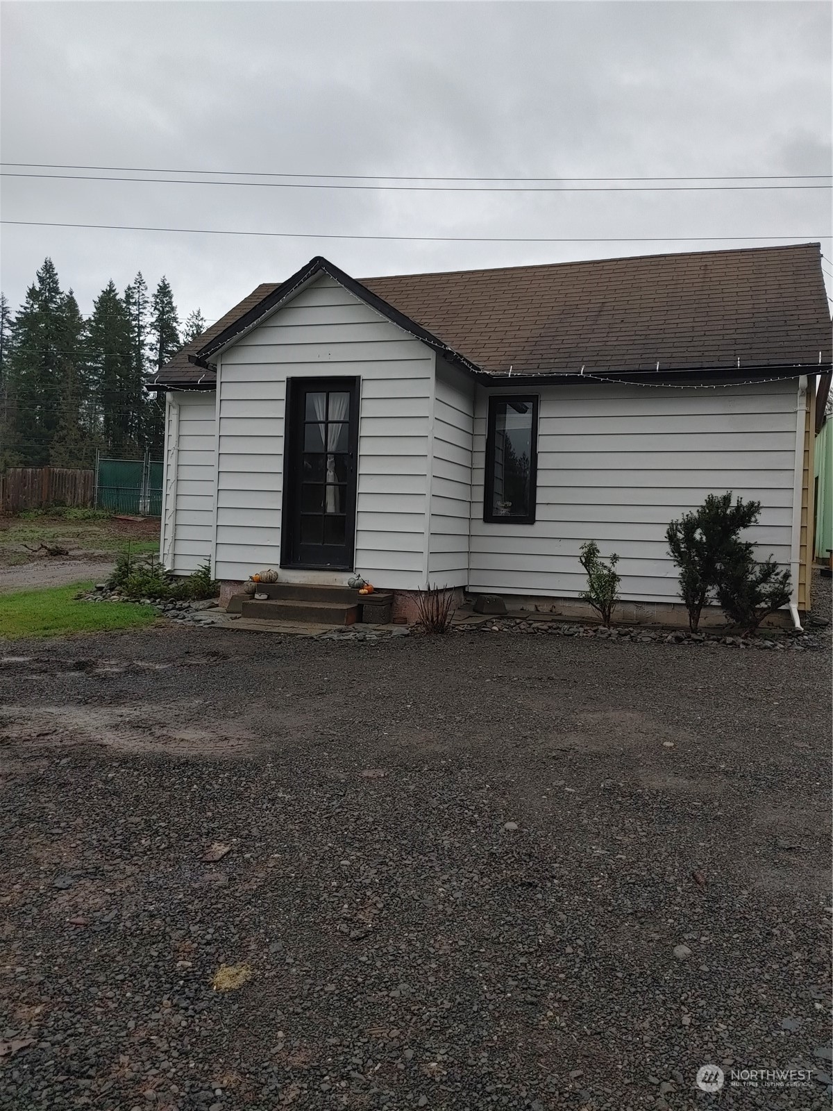 2180 Old Highway 99 North Road Property Photo 3