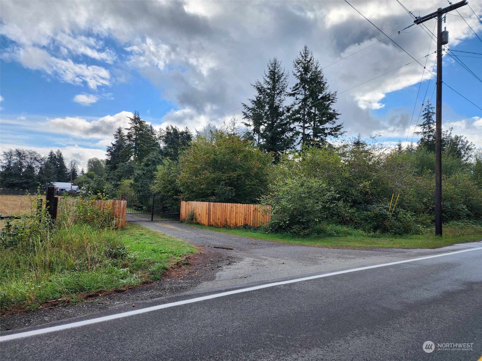 11736 Vail Cut Off Road Property Photo 2