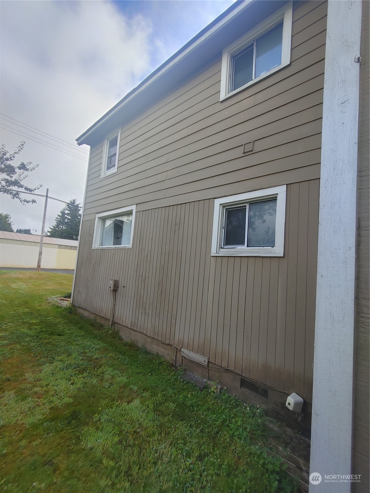 418 E Pioneer Avenue Property Photo 3