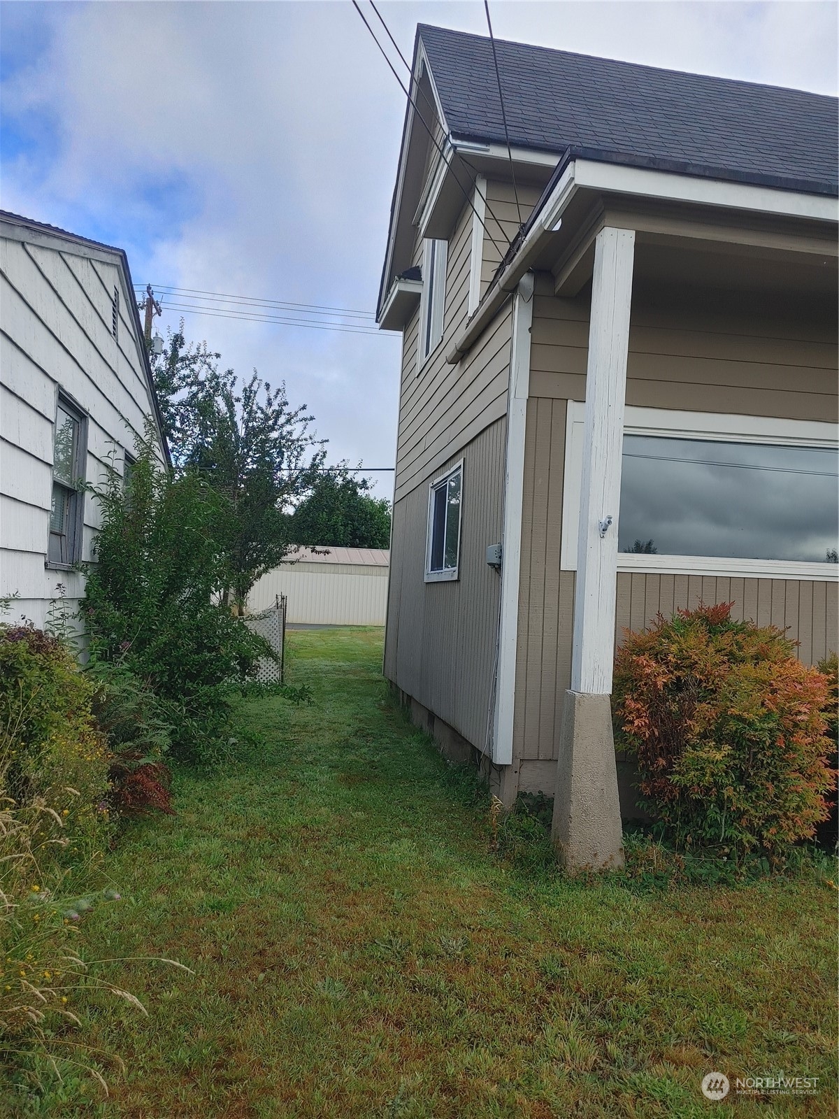 418 E Pioneer Avenue Property Photo 4