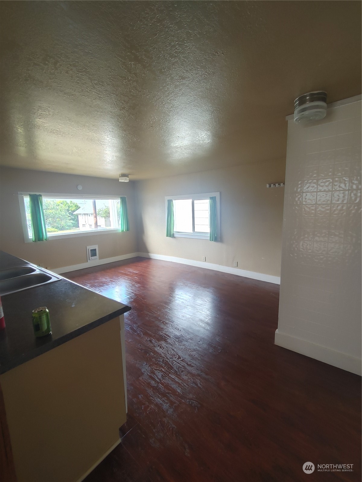 418 E Pioneer Avenue Property Photo 14