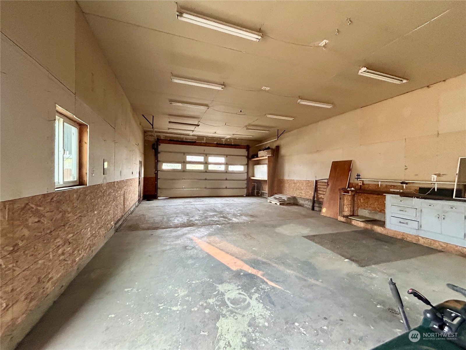 195 Se Railroad Street Property Photo 30
