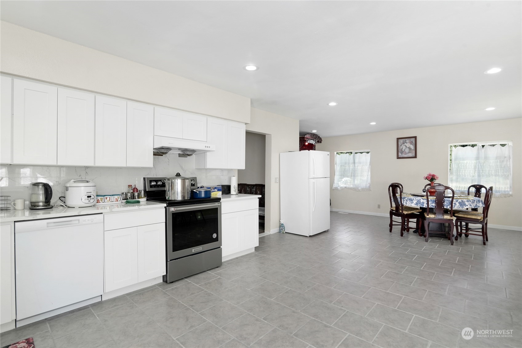 412 Cloquallum Road Property Photo 18