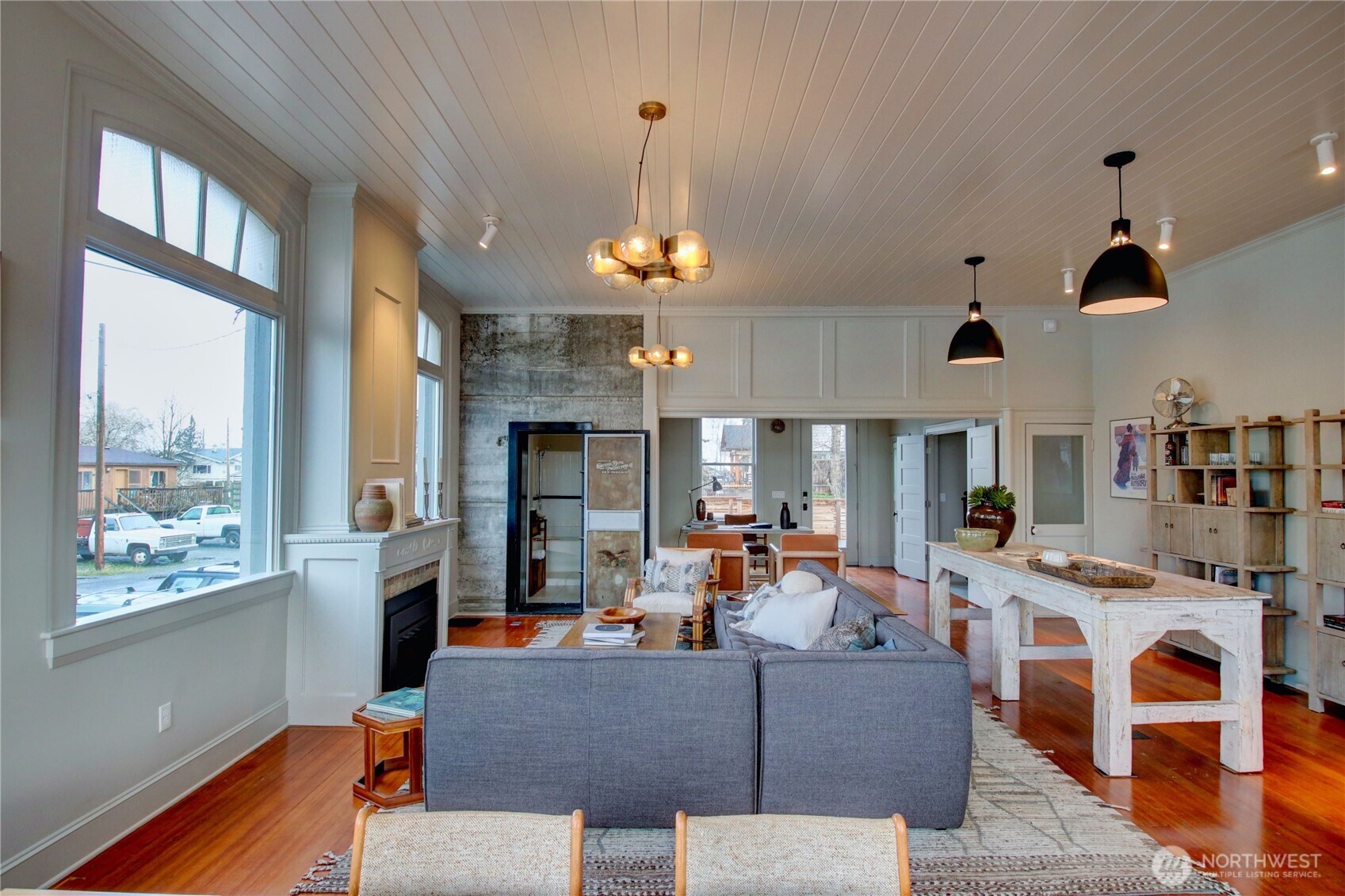 18601 Main St. Property Photo 6