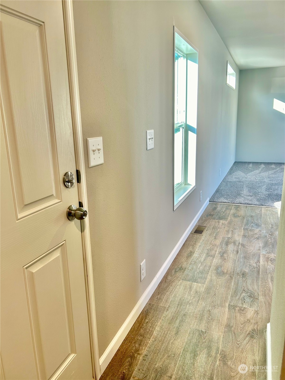 2015 6th Avenue 112 Property Photo 3