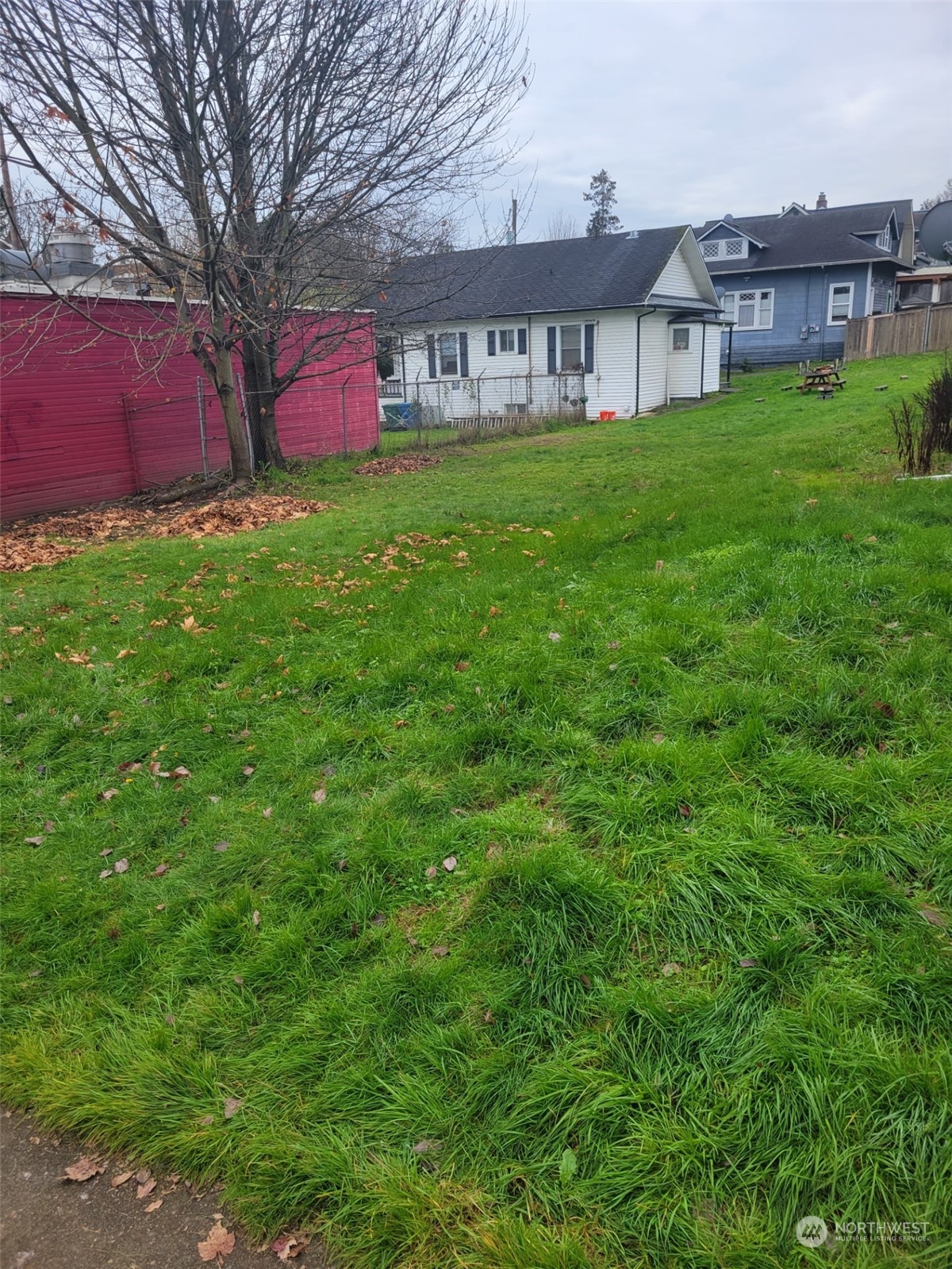 2619 E Union Street Property Photo