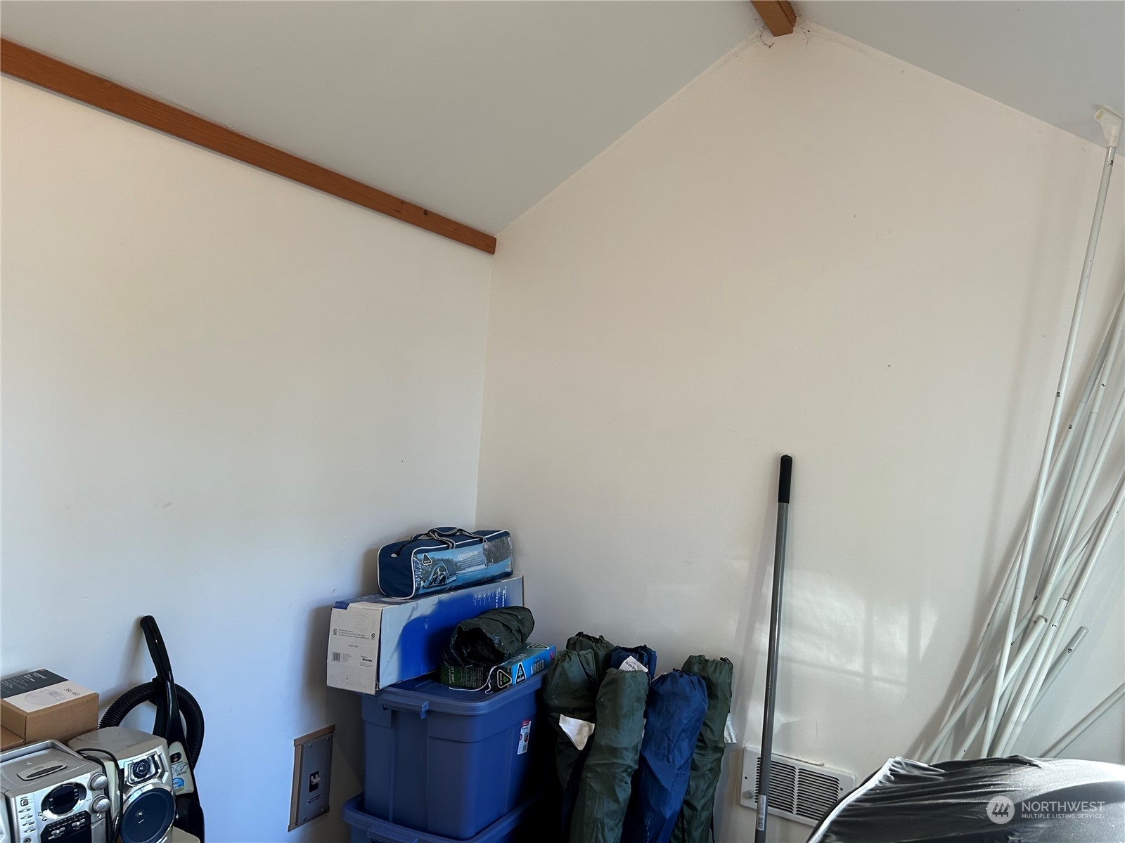 809 W Herron Boulevard Property Photo 16