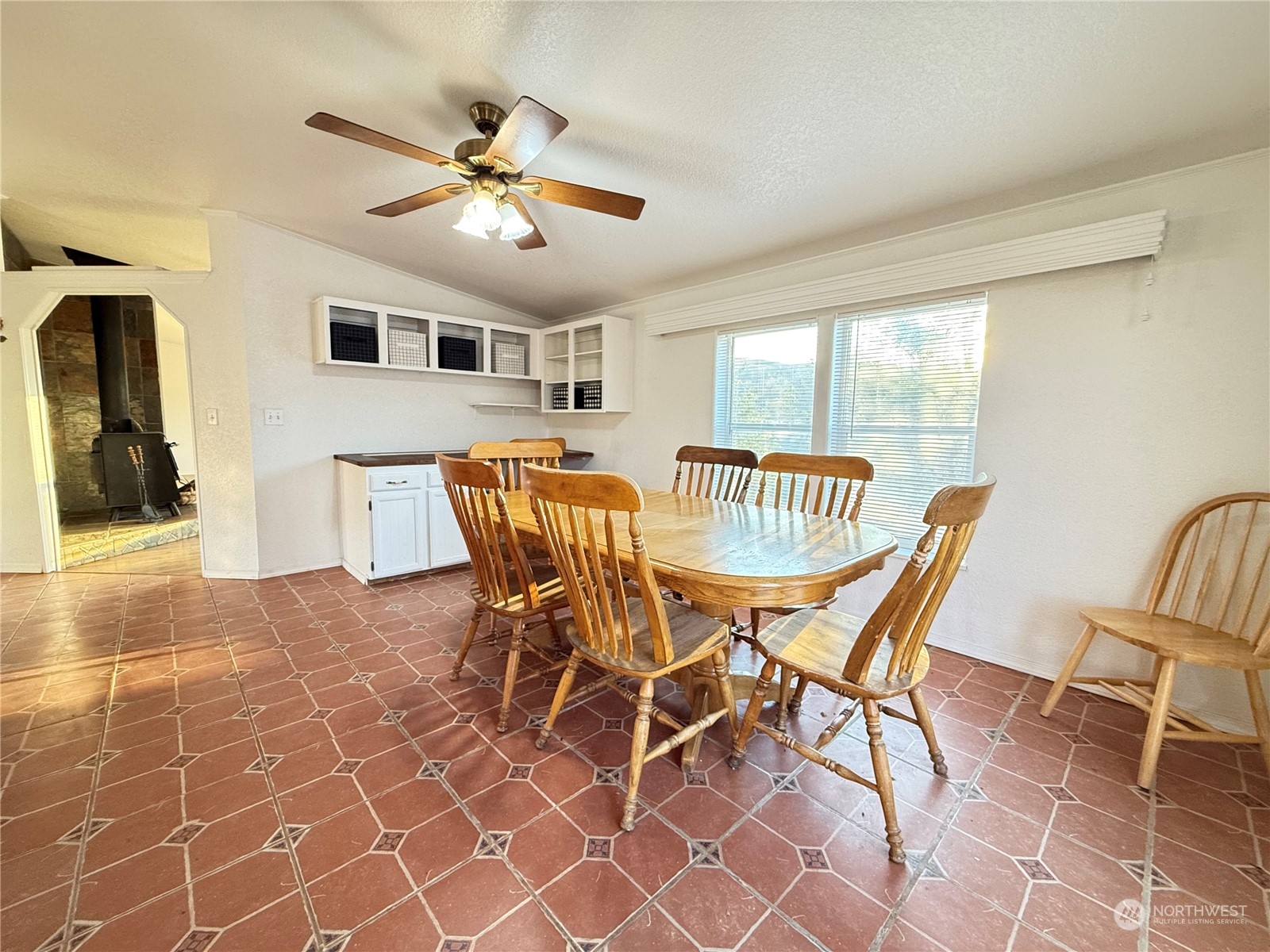 402 Poulsen Road Property Photo 8