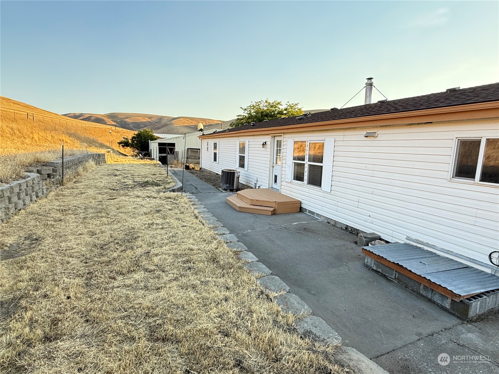 402 Poulsen Road Property Photo 18