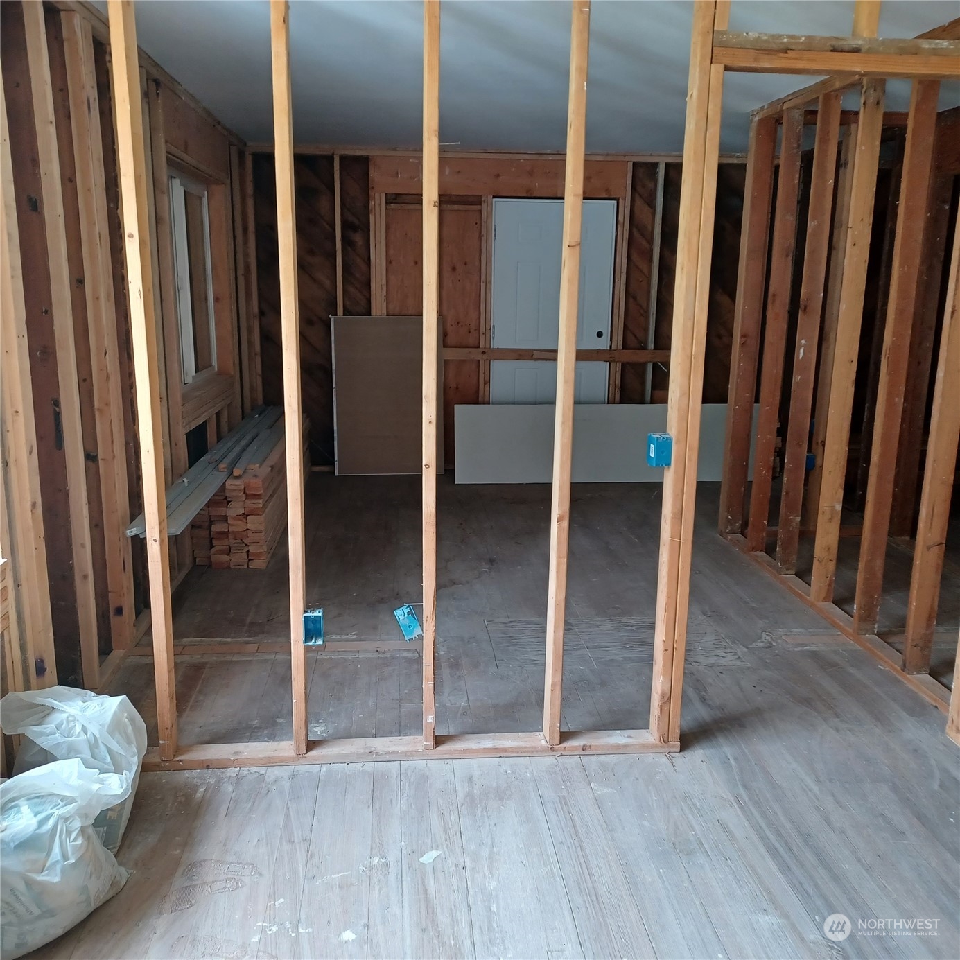 1257 S Yew Street Property Photo 9