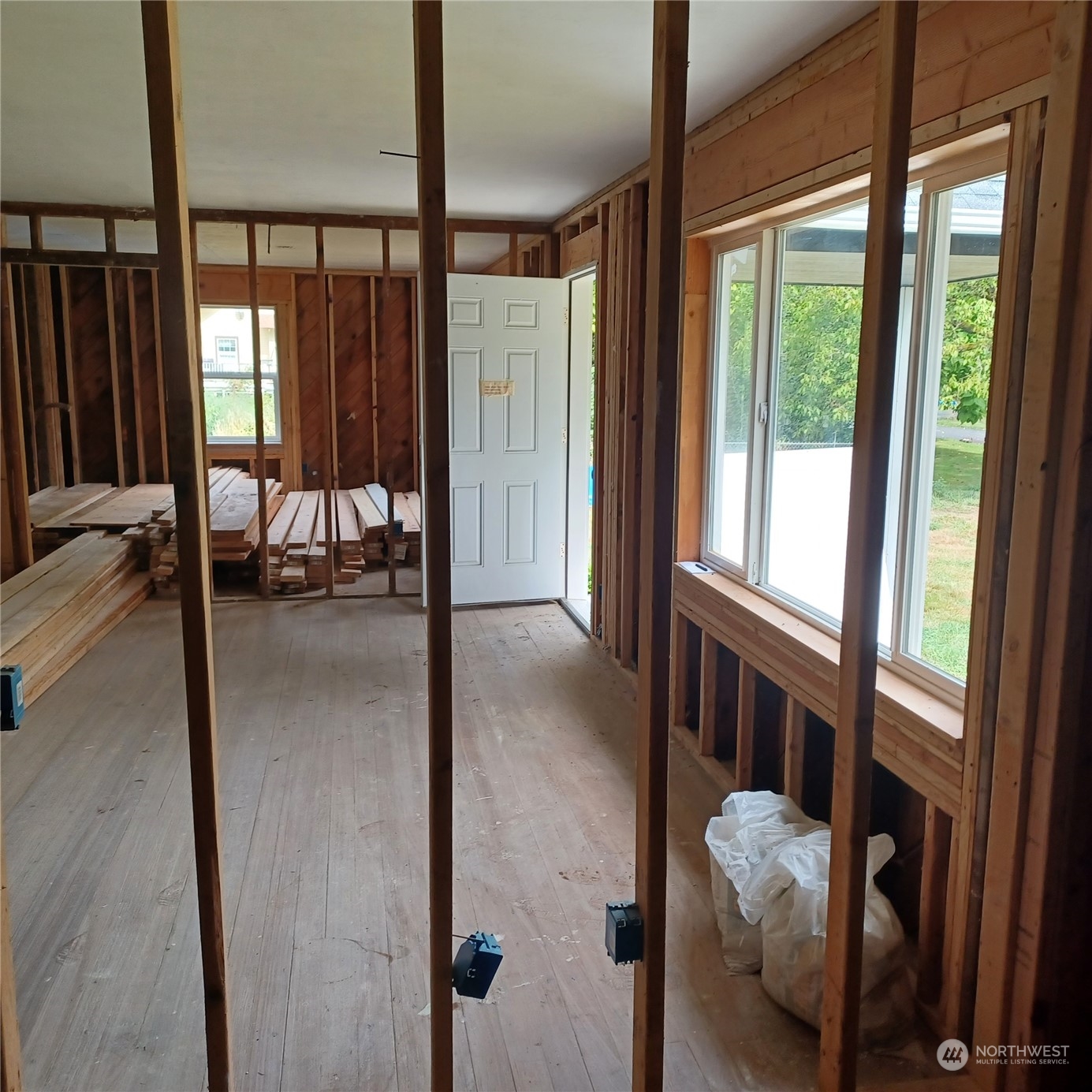 1257 S Yew Street Property Photo 11