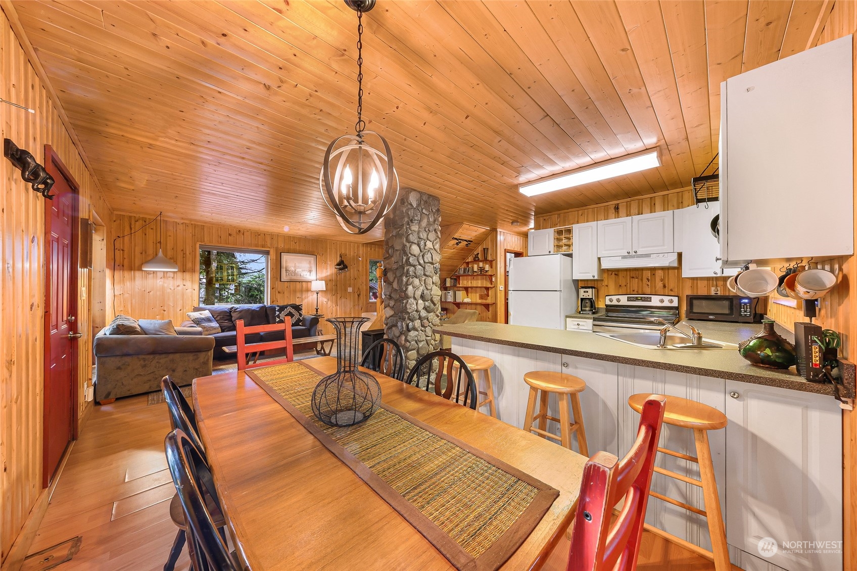 18016 Glacier Rim Drive Property Photo 14