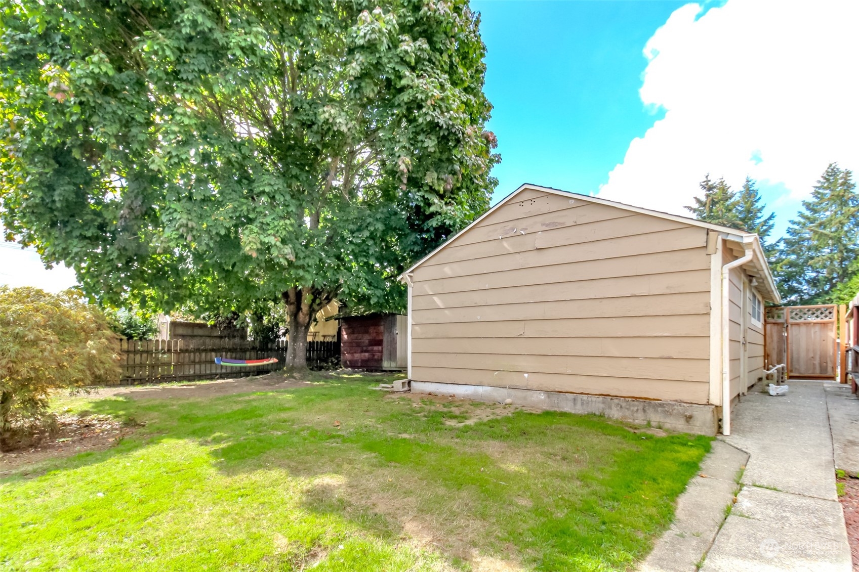6236 S M Street Property Photo 27
