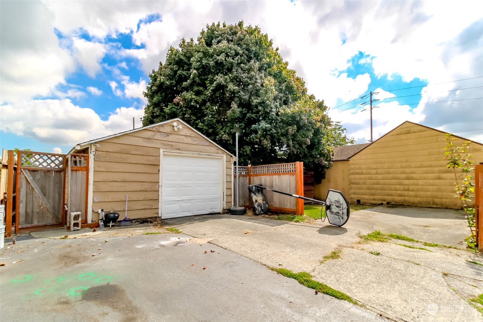 6236 S M Street Property Photo 29