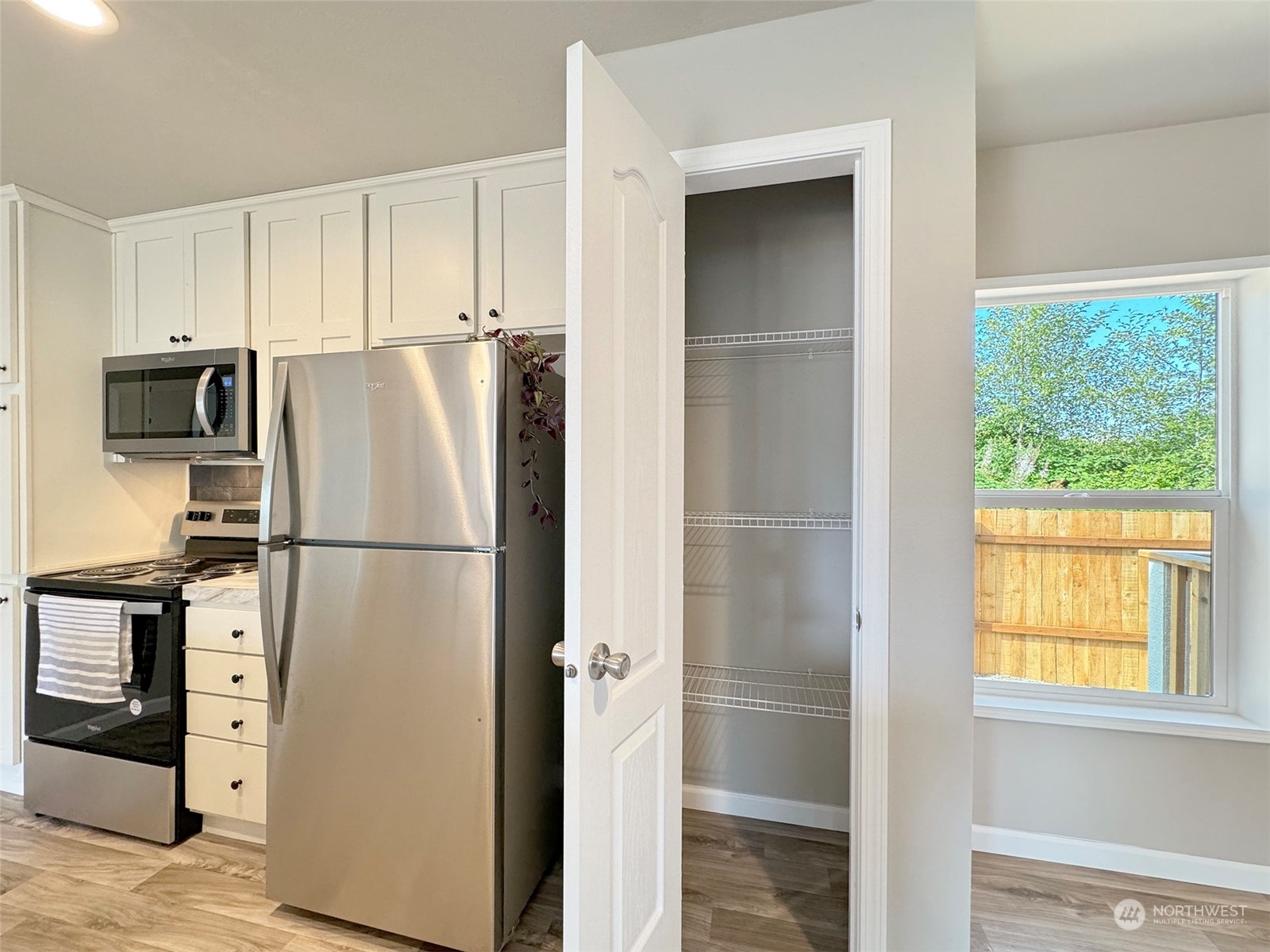 36 7th Street Property Photo 11