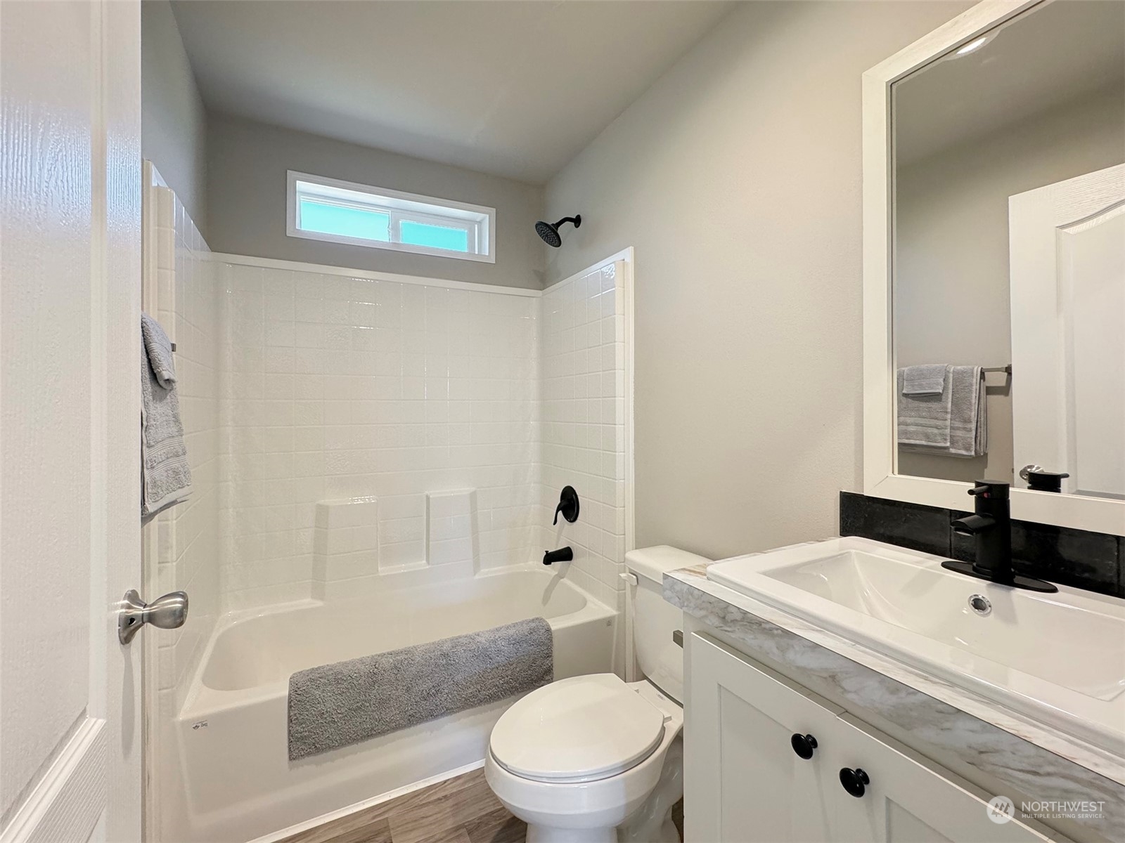 36 7th Street Property Photo 18