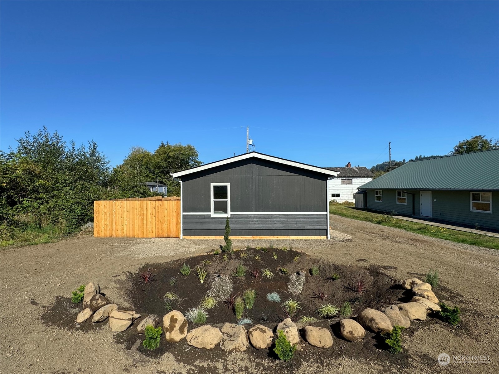 36 7th Street Property Photo 25