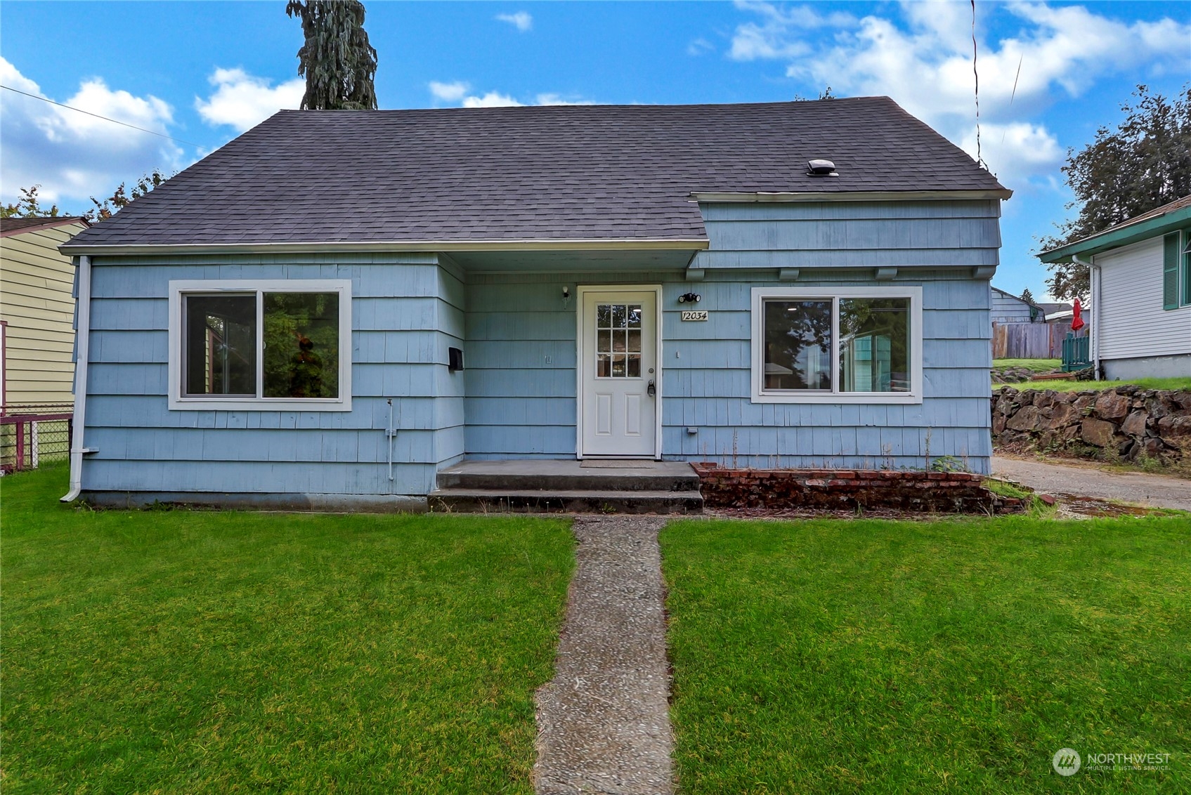 12034 68th Avenue Property Photo 1