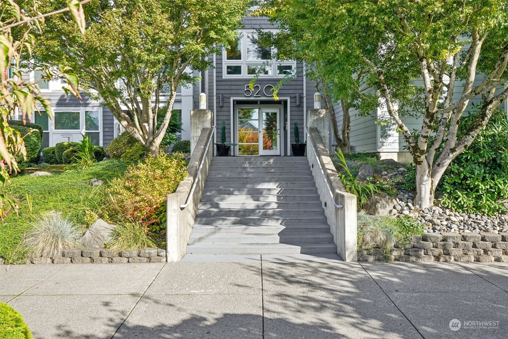 520 Se Columbia River Drive 120 Property Photo 2