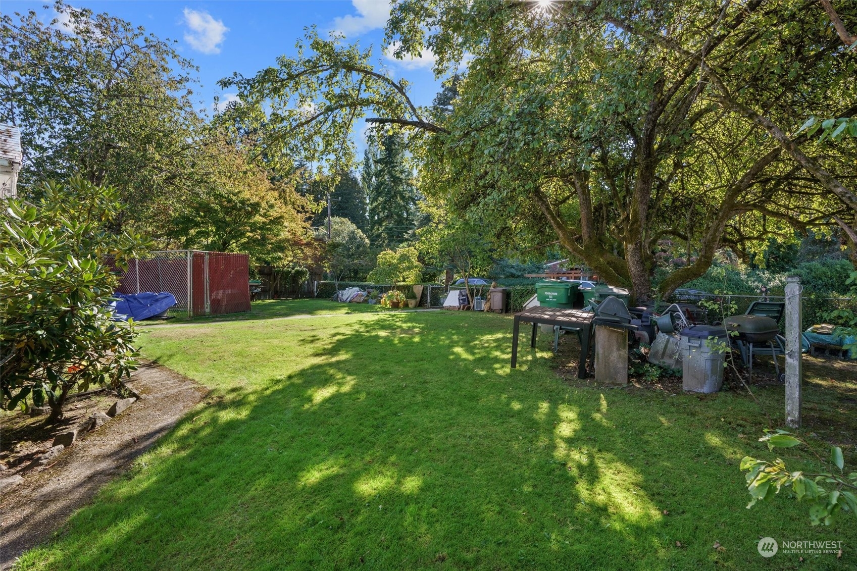 2704 Ne 92nd Street Property Photo 4