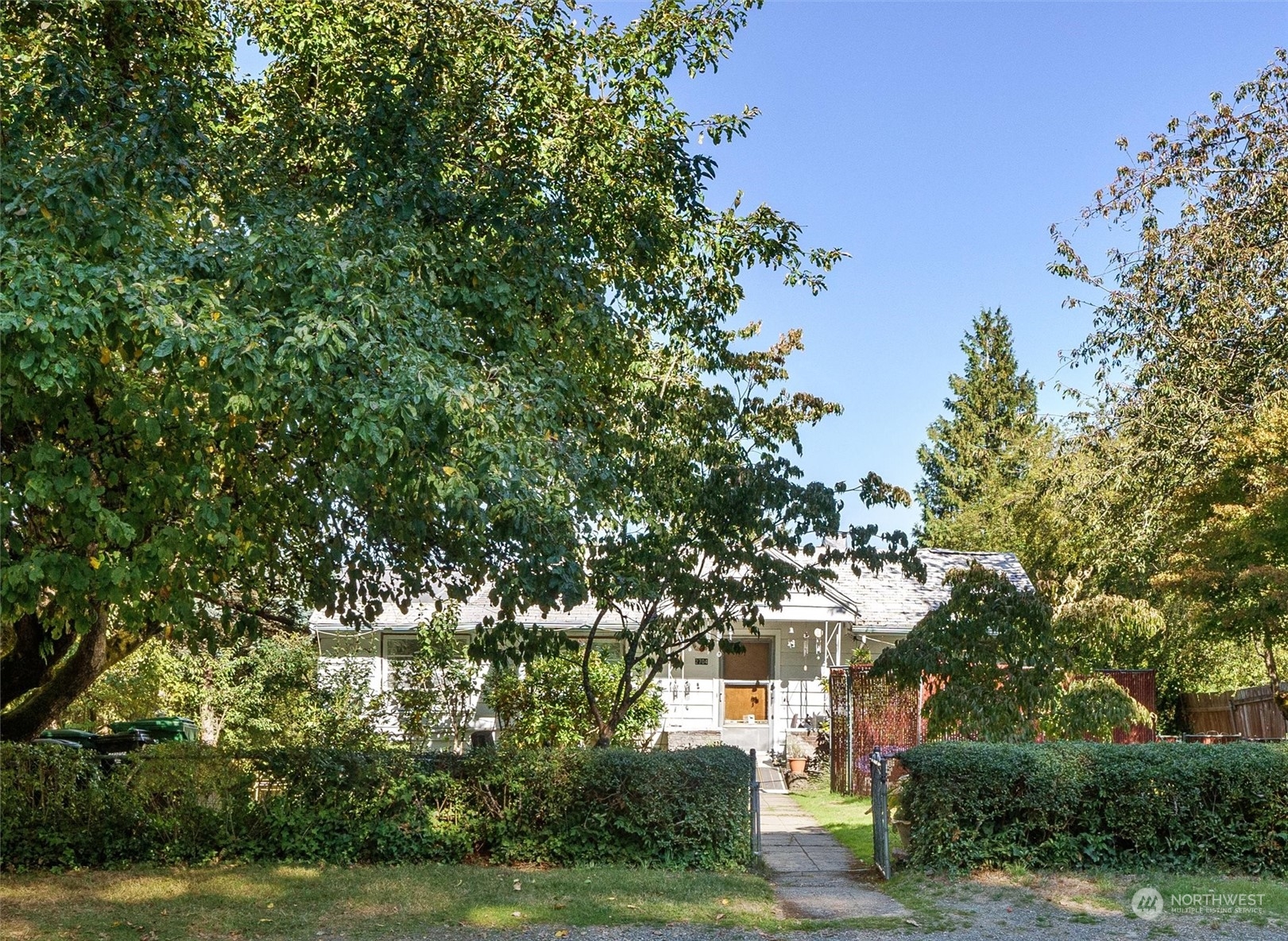 2704 Ne 92nd Street Property Photo 7