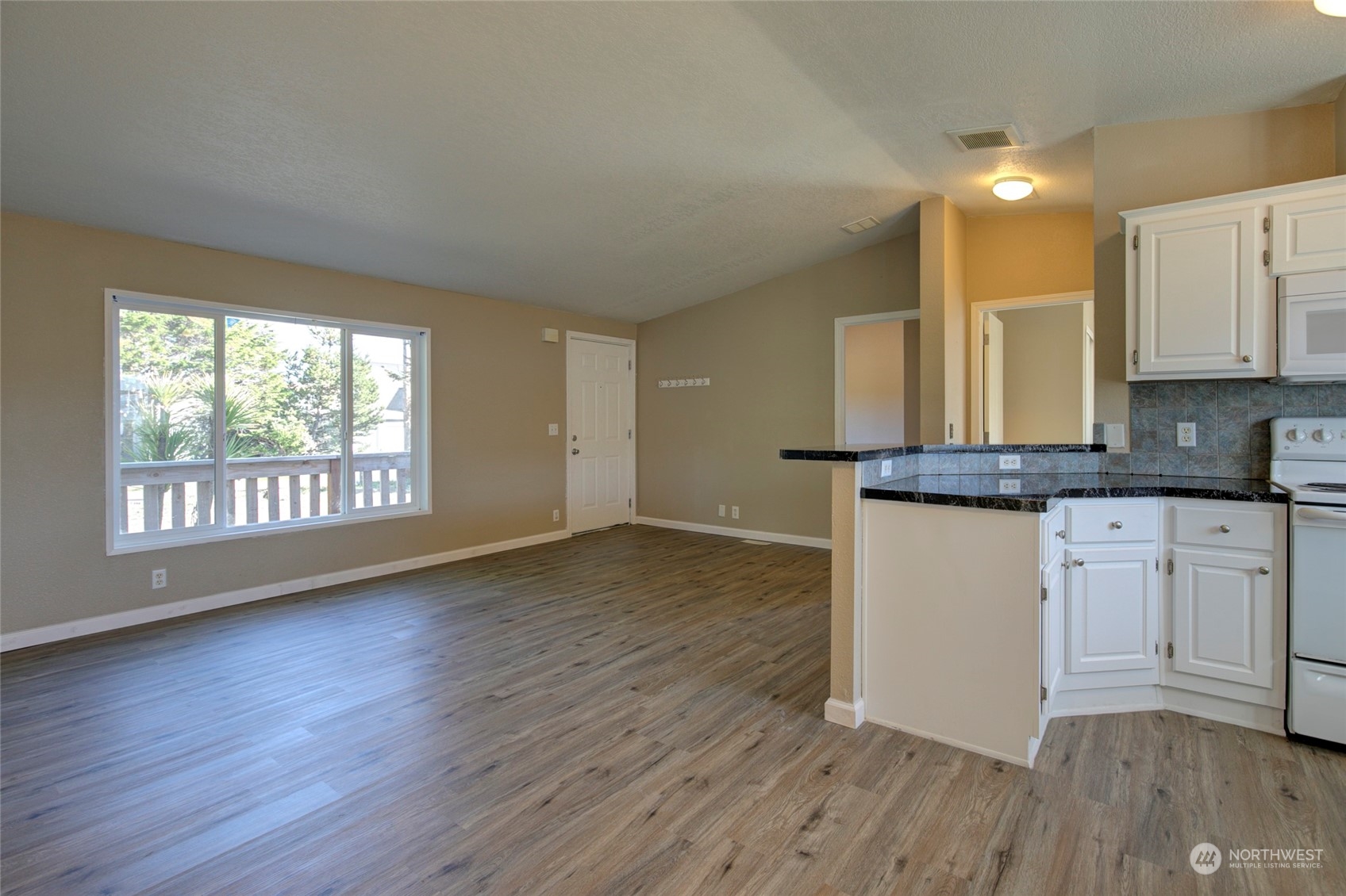 384 N Razor Clam Drive Property Photo 11