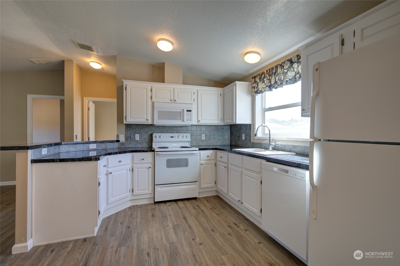 384 N Razor Clam Drive Property Photo 12