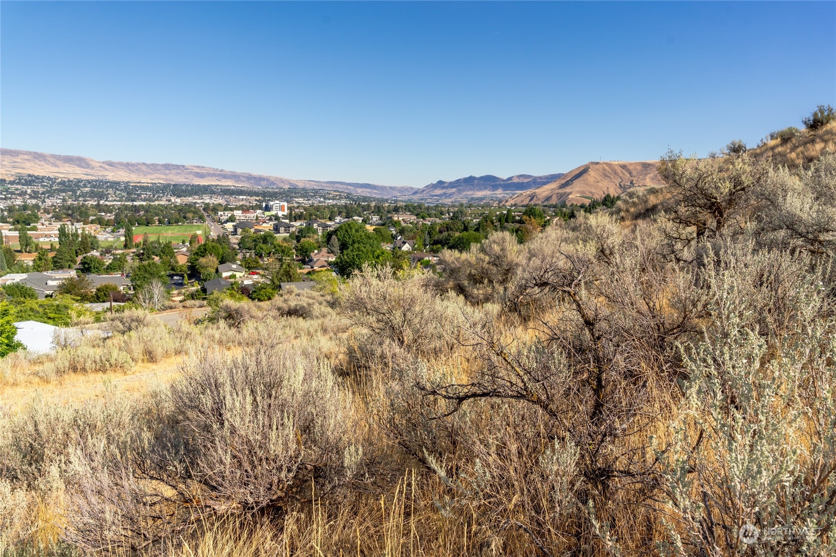 1 Nna Skyline Drive Property Photo 8