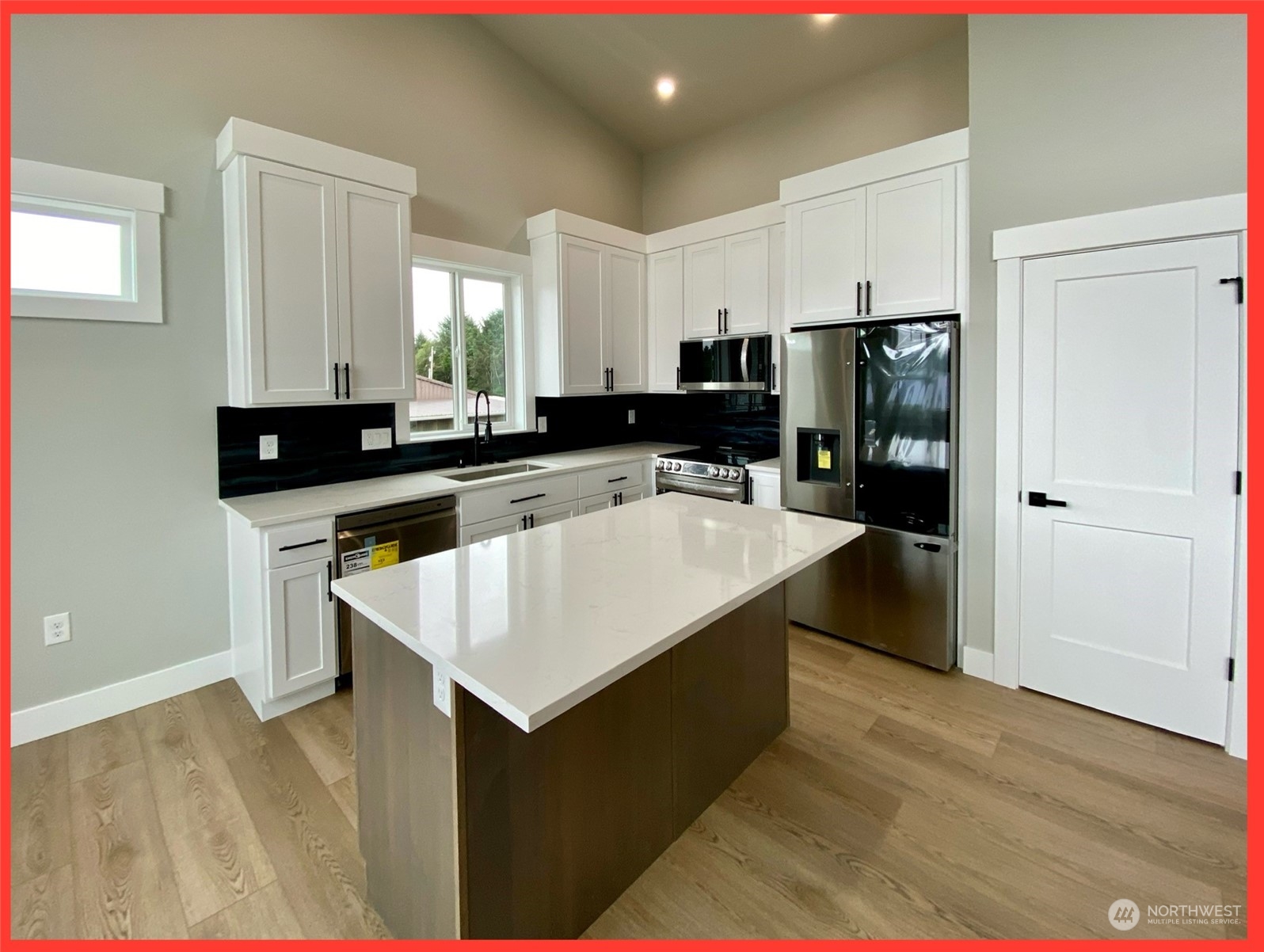 891 Minard Avenue Property Photo 16