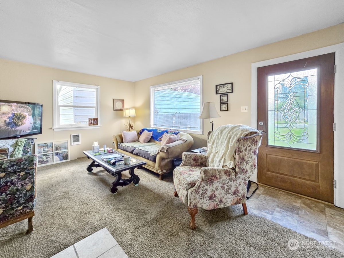 837 Nw Duffy Street Property Photo 5