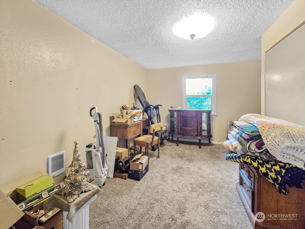 837 Nw Duffy Street Property Photo 8