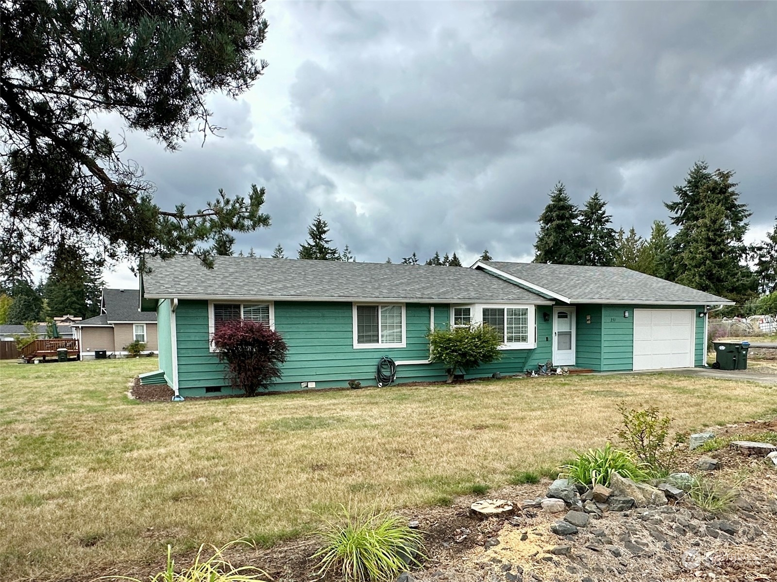 231 Nw Maple Avenue Property Photo