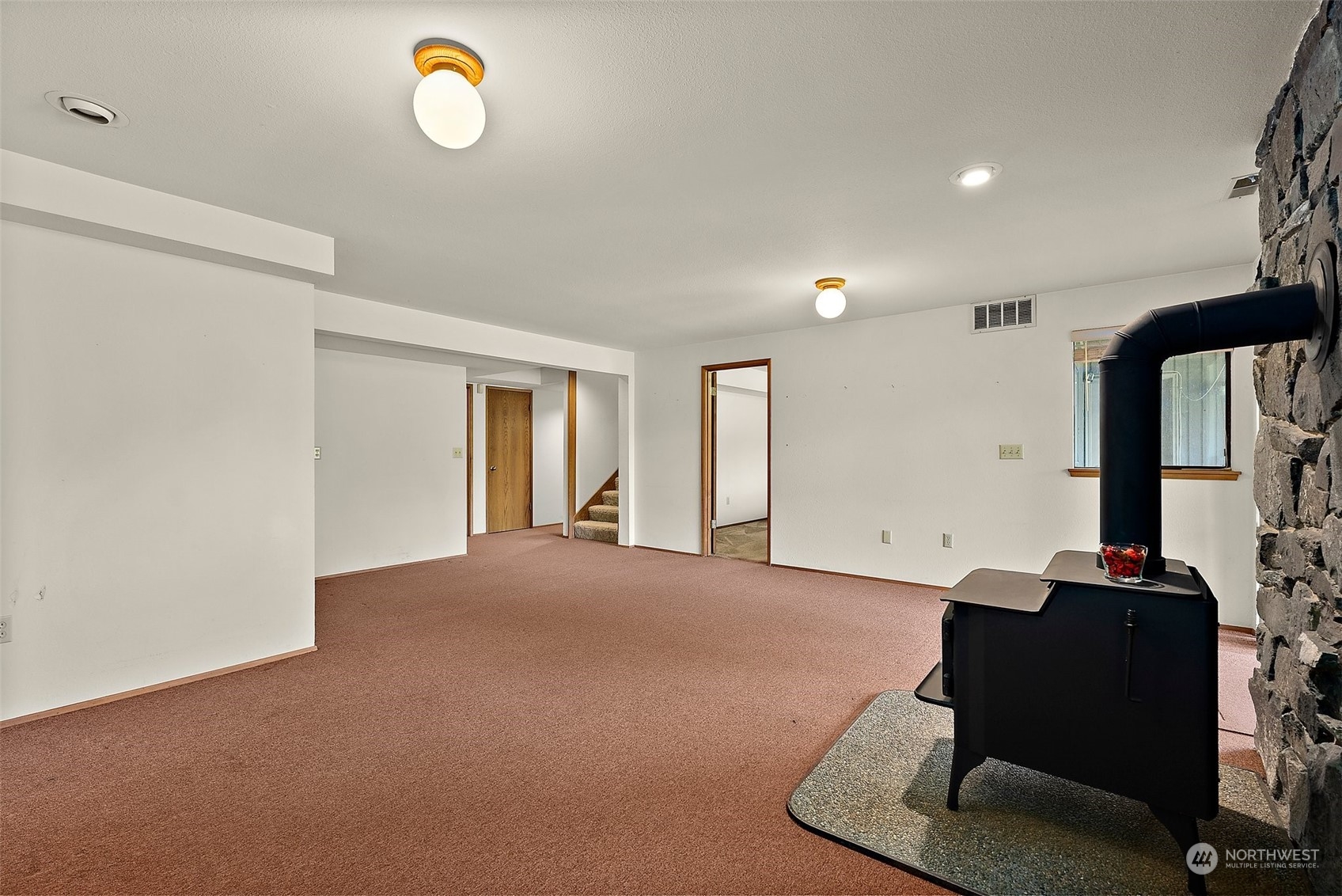 11411 Woodland Ave E Property Photo 21