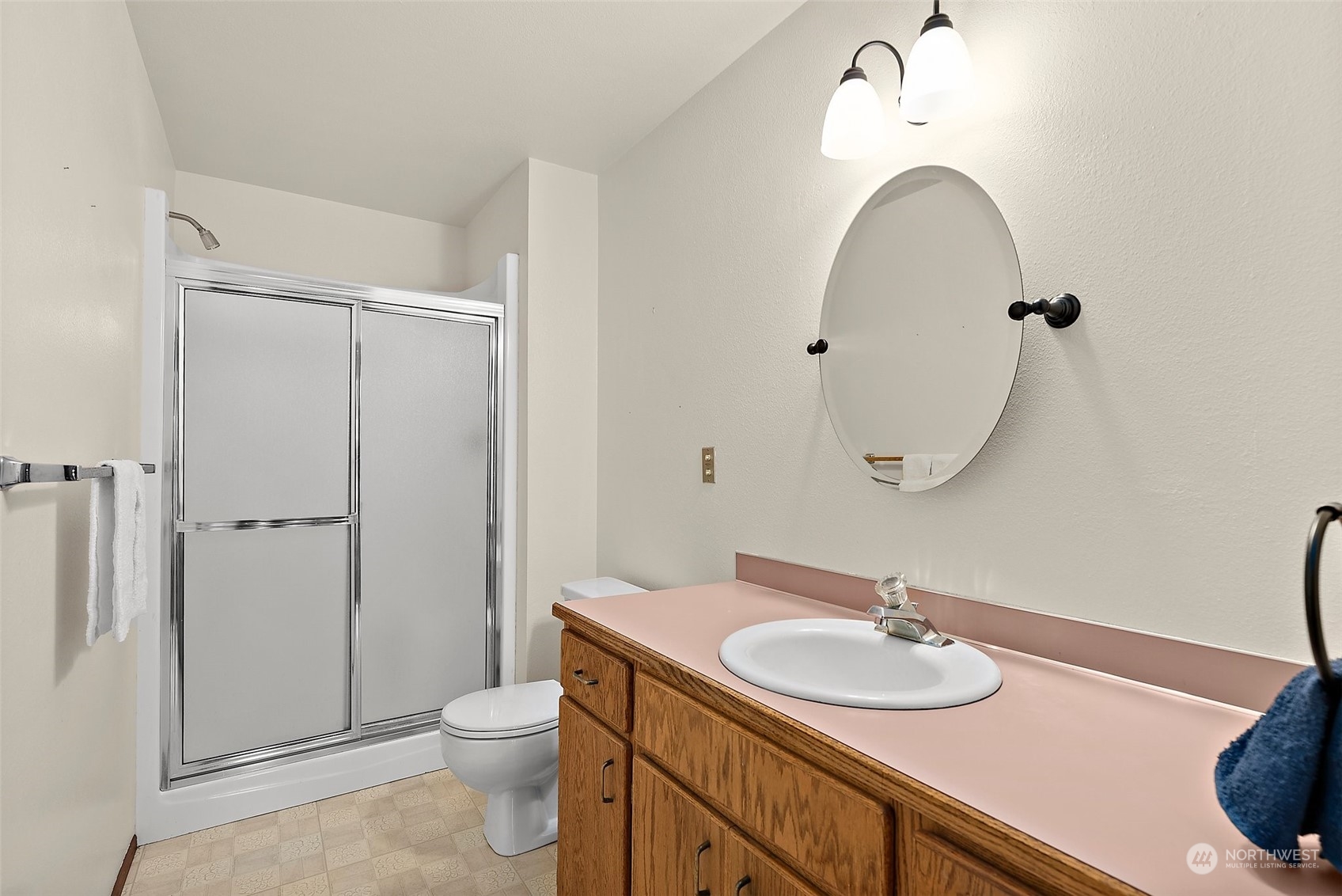 11411 Woodland Ave E Property Photo 23