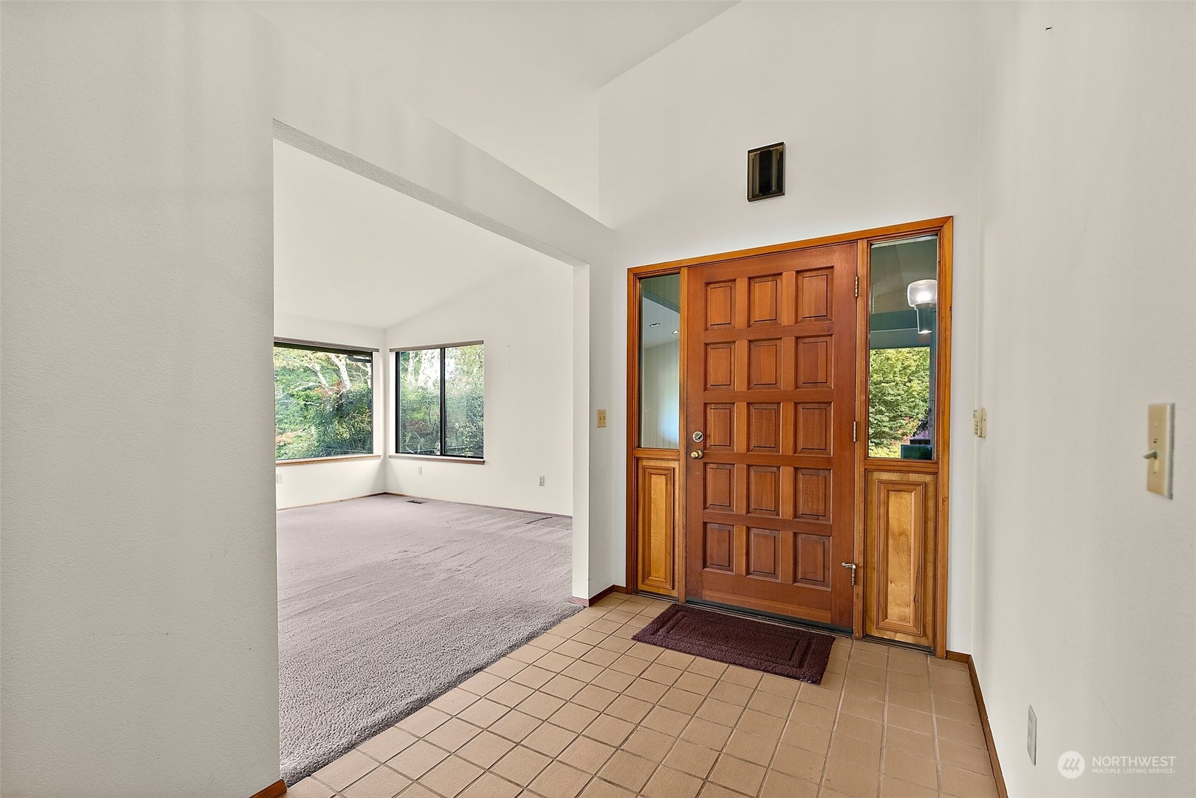 11411 Woodland Ave E Property Photo 28