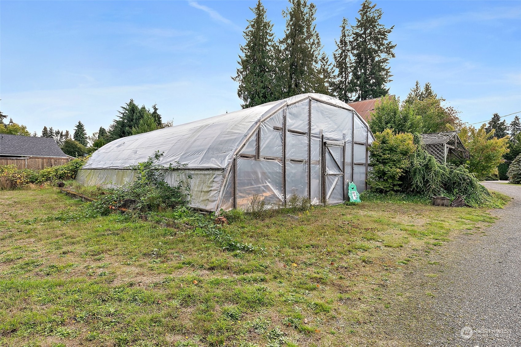 11411 Woodland Ave E Property Photo 33