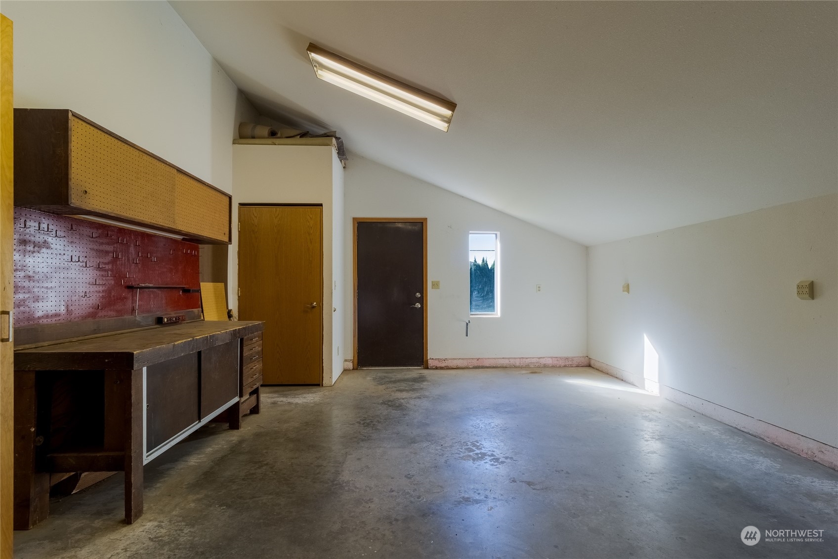 280 Ne Maple Avenue Property Photo 16